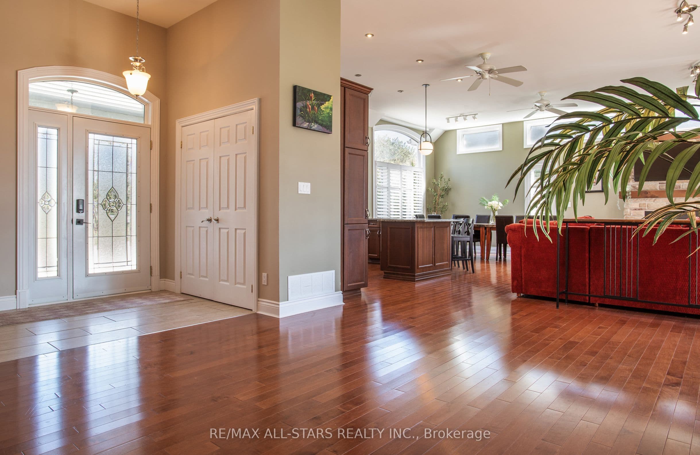 253 Stephenson Point Road, Scugog, ON L9L 1B4