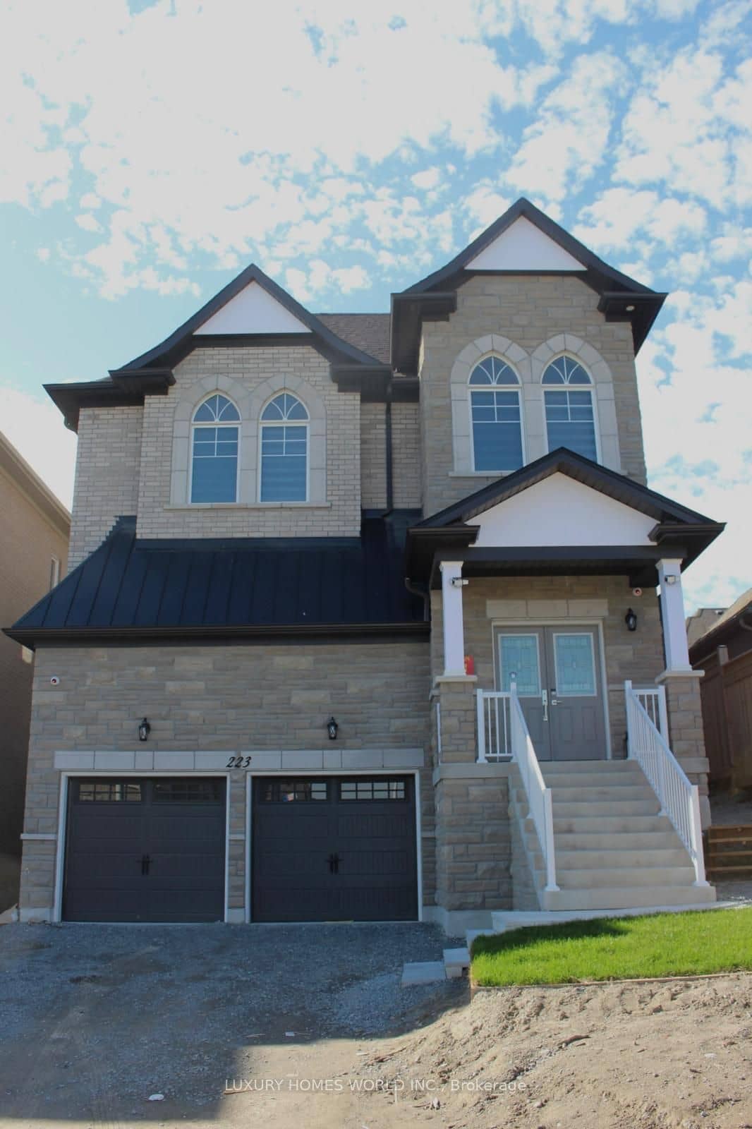 223 Seguin Street Room, Richmond Hill, ON L4E 1N7