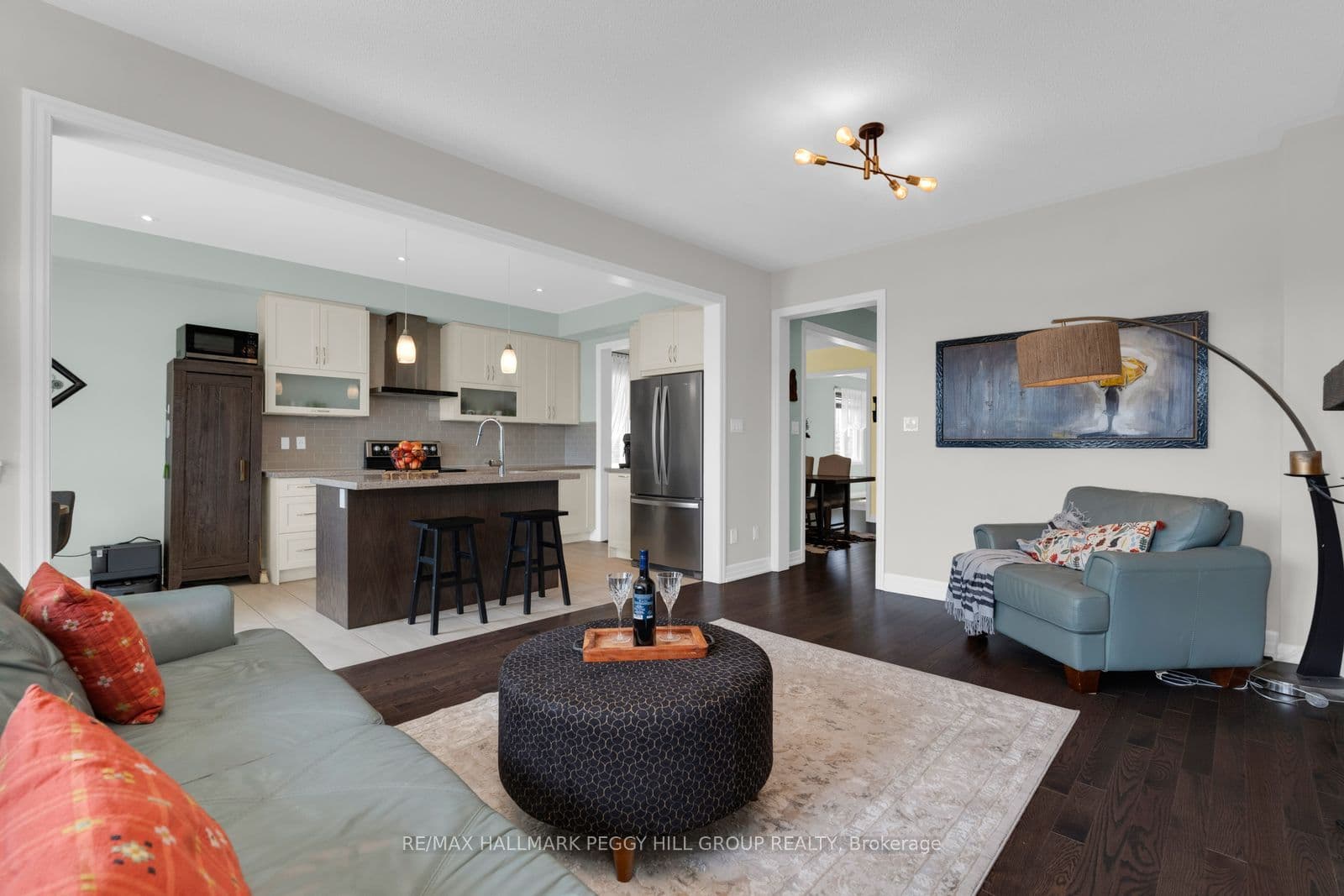 15 Wagner Crescent, Essa, ON L3W 0P4