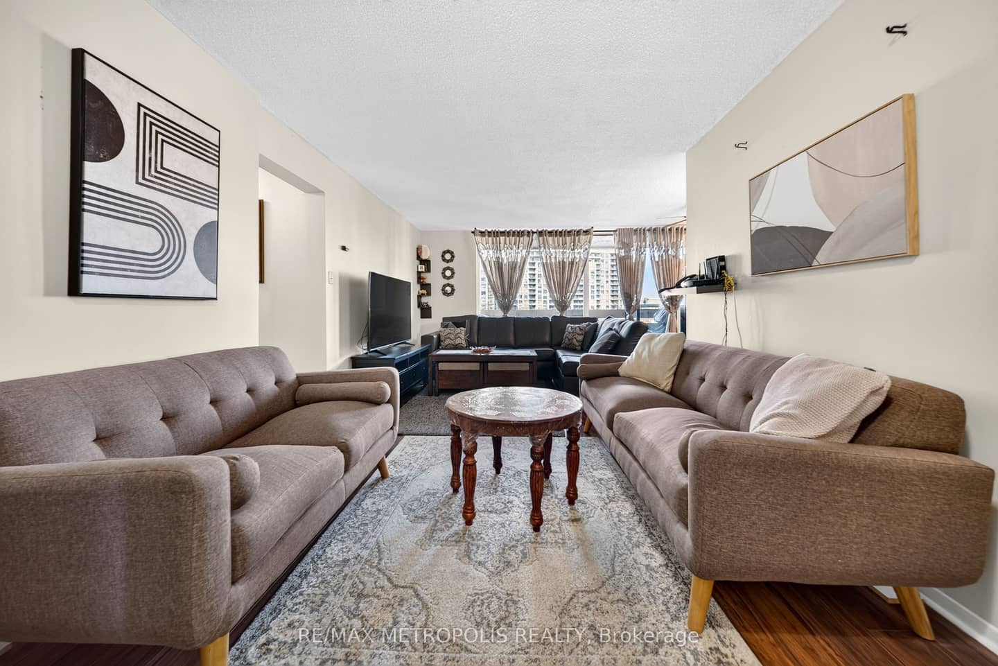 1210 Radom Street 801, Pickering, ON L1W 2Z3