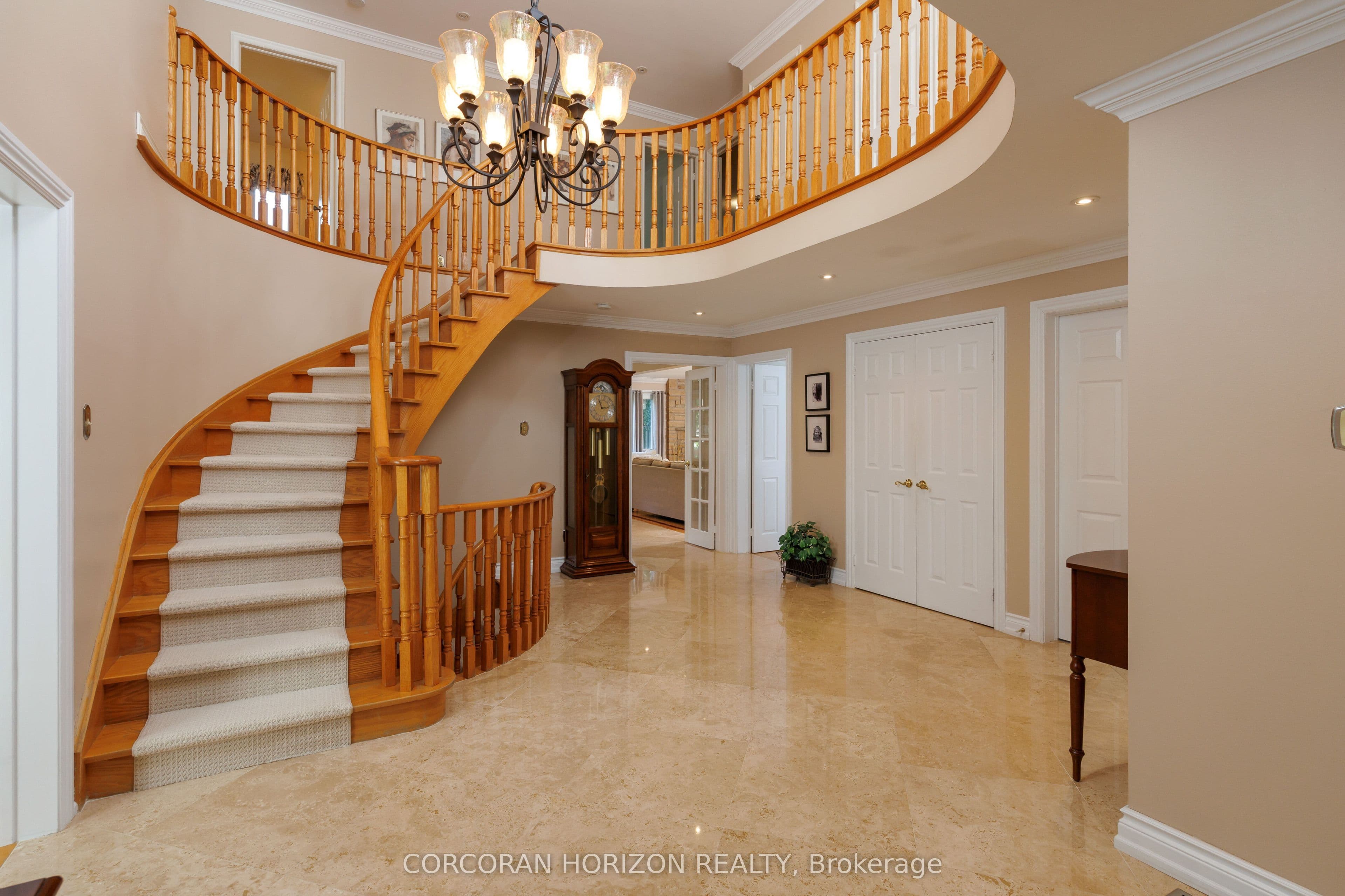 1807 Tattersall Way, Mississauga, ON L5M 3H7
