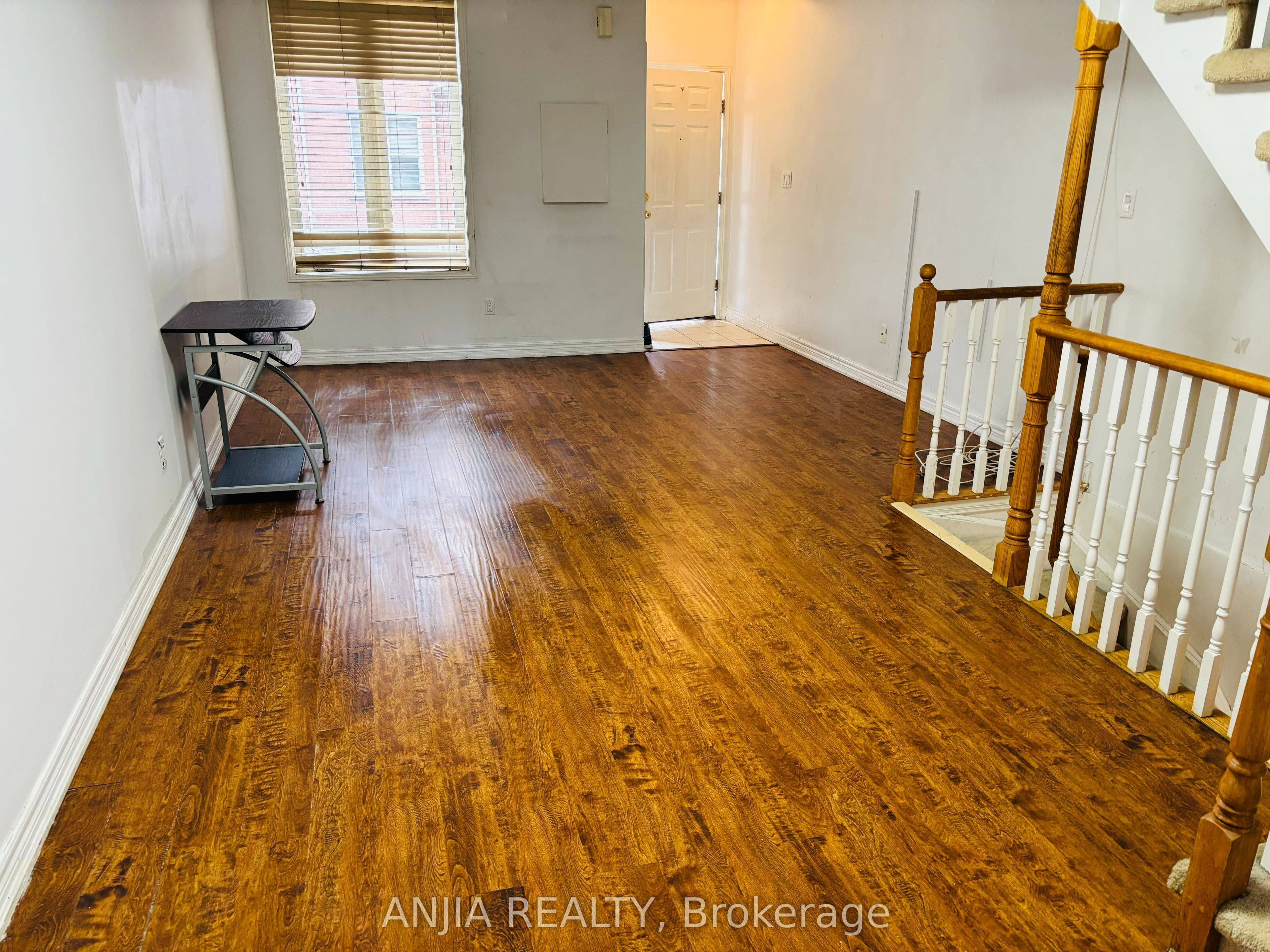 901 Kennedy Road 40, Toronto, ON M1K 2E9