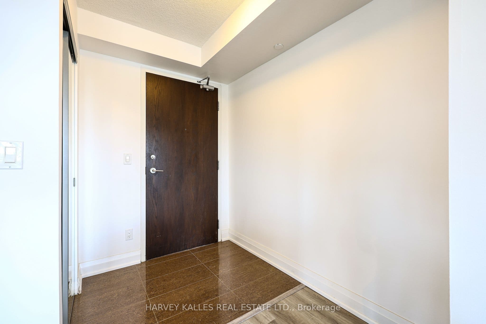 75 Norman Bethune Avenue 317, Richmond Hill, ON L4B 0B6