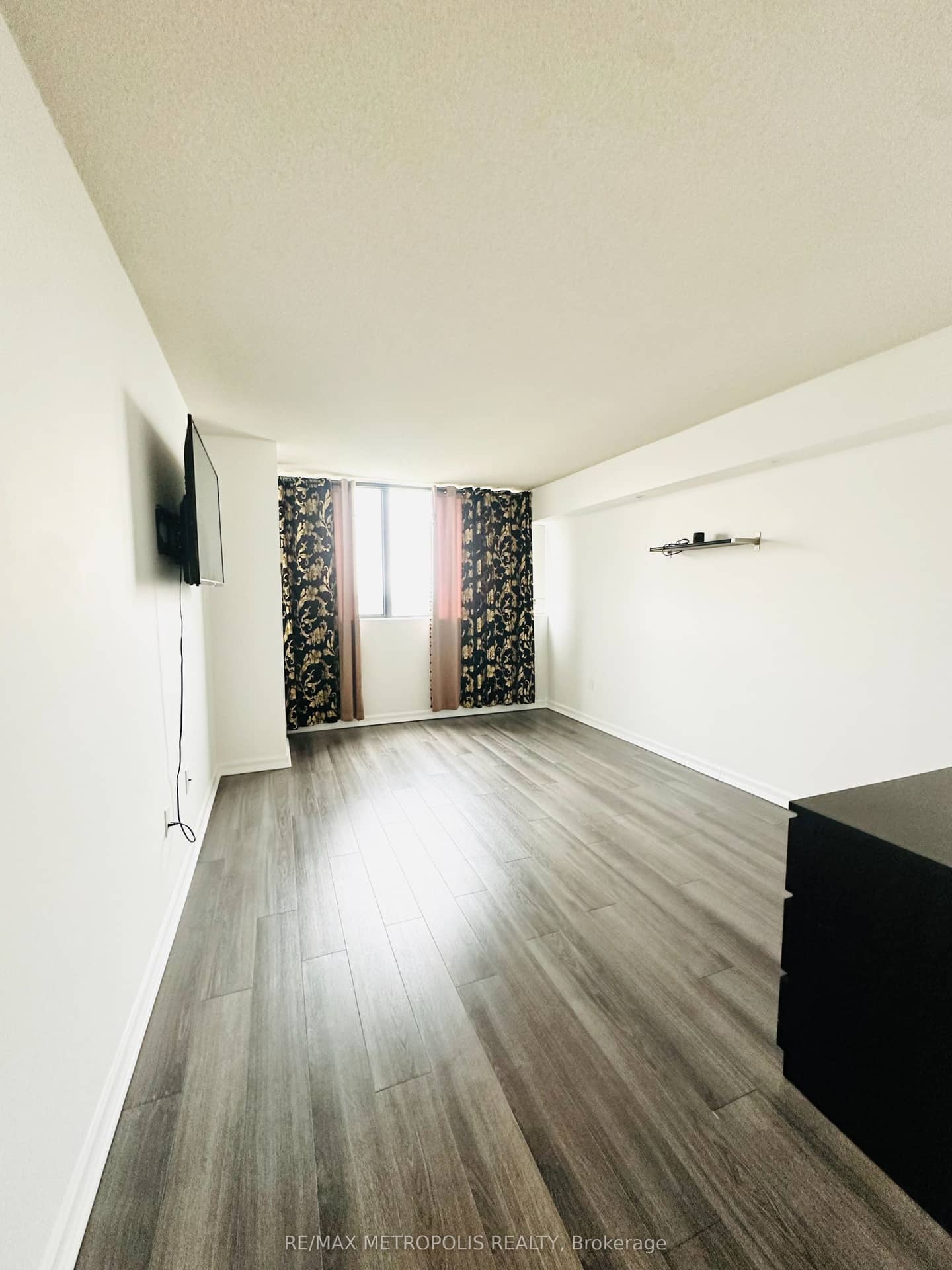 80 Antibes Drive 1207, Toronto, ON M2R 3N5