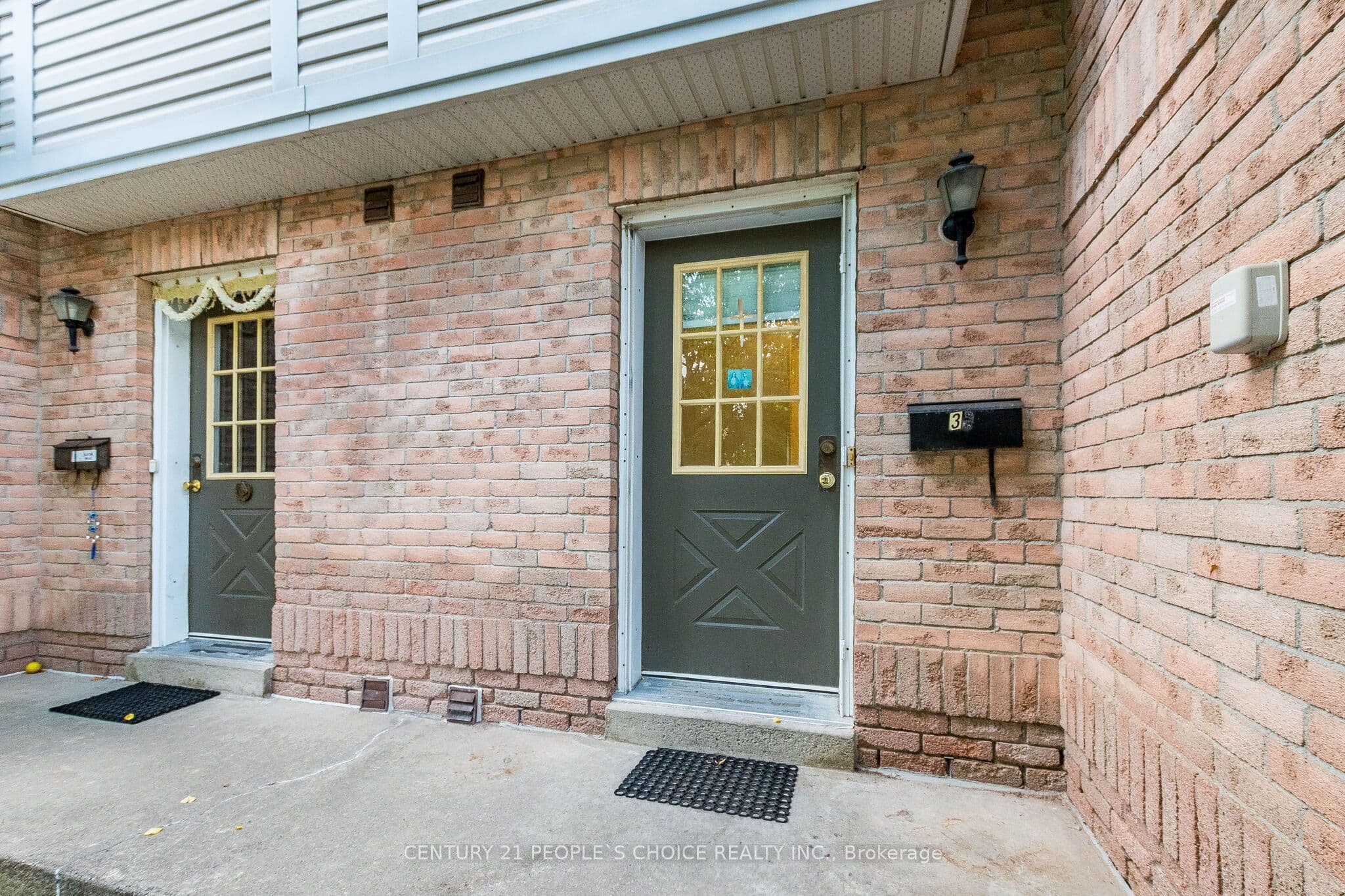 30 Brisbane Court, Brampton, ON L6R 1V4