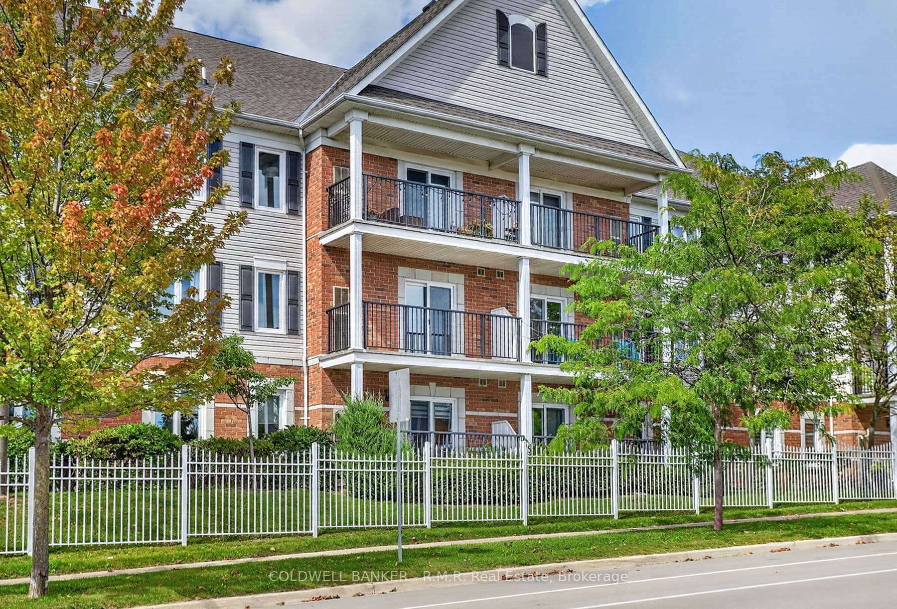 106 Aspen Springs Drive 210, Clarington, ON L1C 5N7