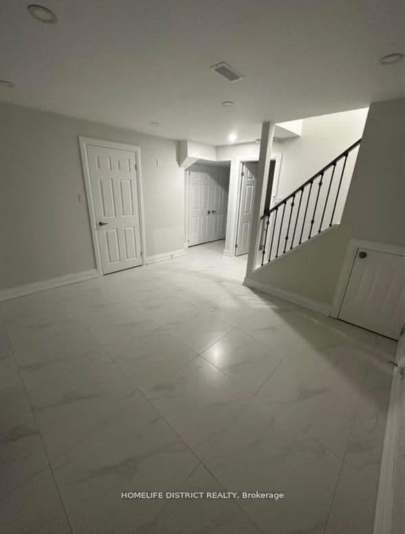 51 Sharpe Crescent, New Tecumseth, ON L0G 1W0