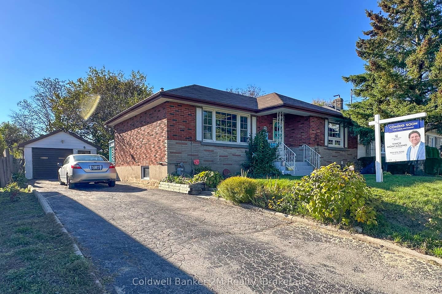 64 Harris Avenue, Oshawa, ON L1J 5K7