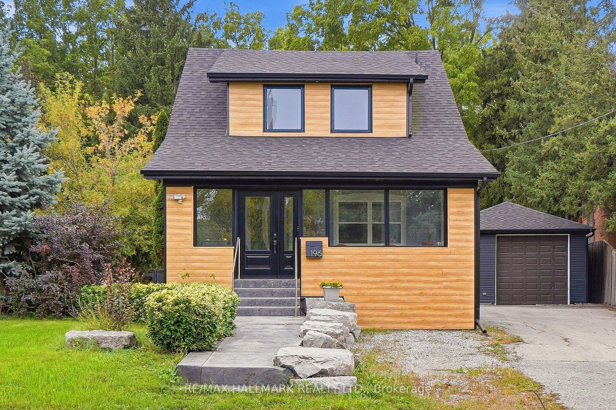 196 Wallace Street, Vaughan, ON L4L 2P5