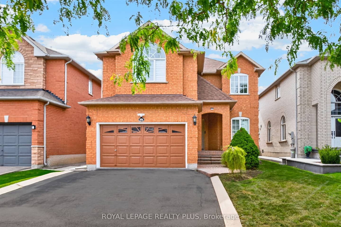 6322 Lisgar Drive, Mississauga, ON L5N 7W1