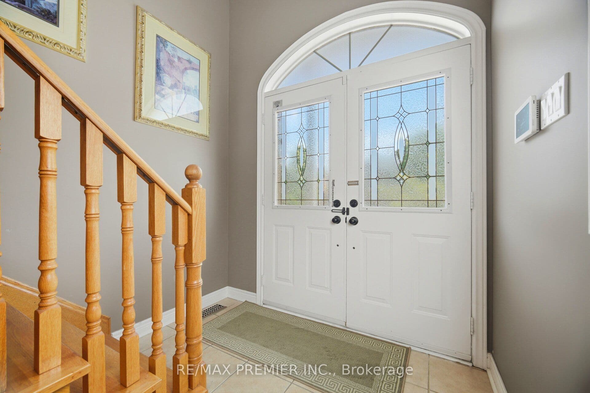 137 Blackthorn Drive, Vaughan, ON L6A 3N2
