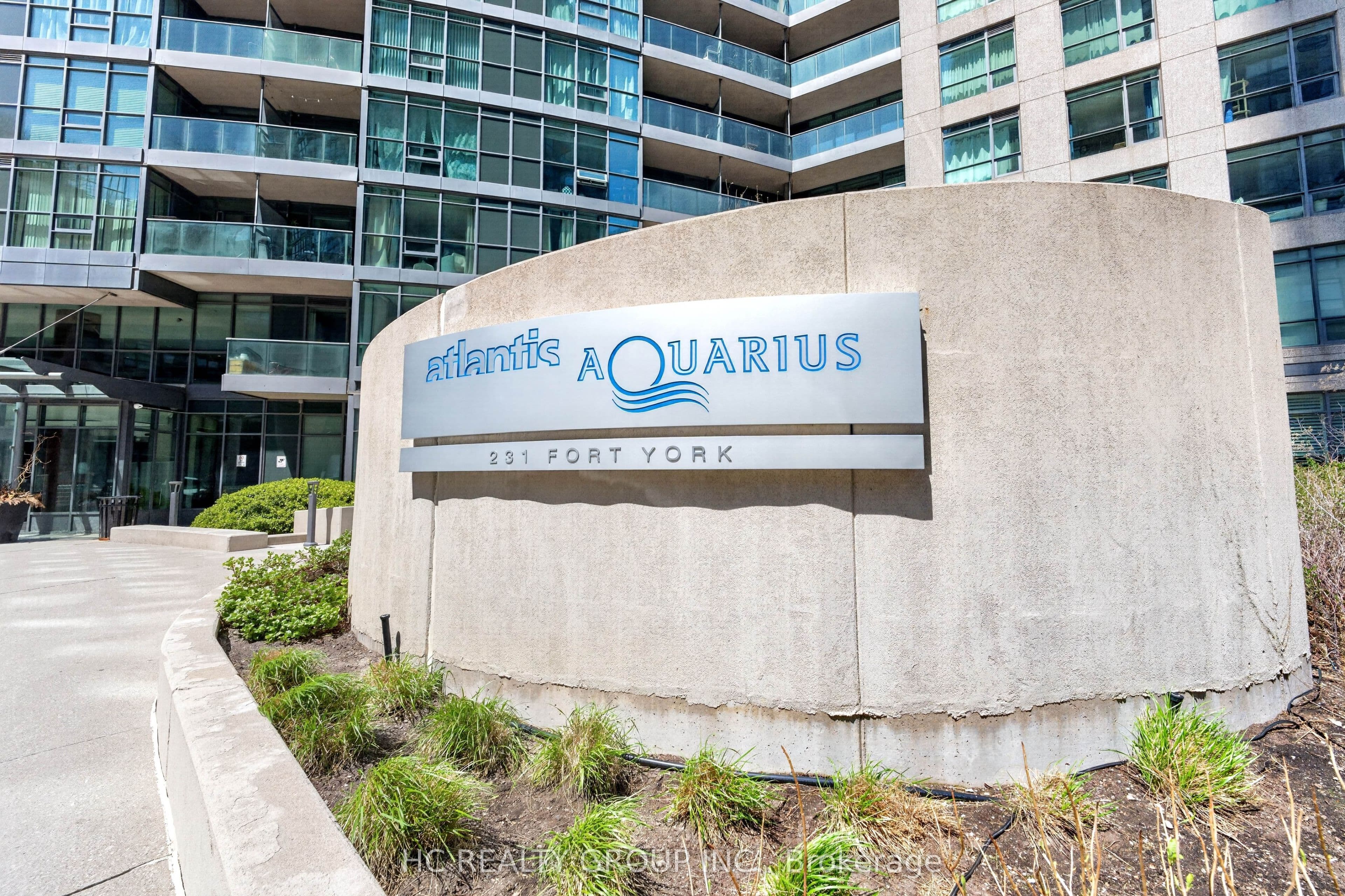 231 Fort York Boulevard 121, Toronto, ON M5V 1B2