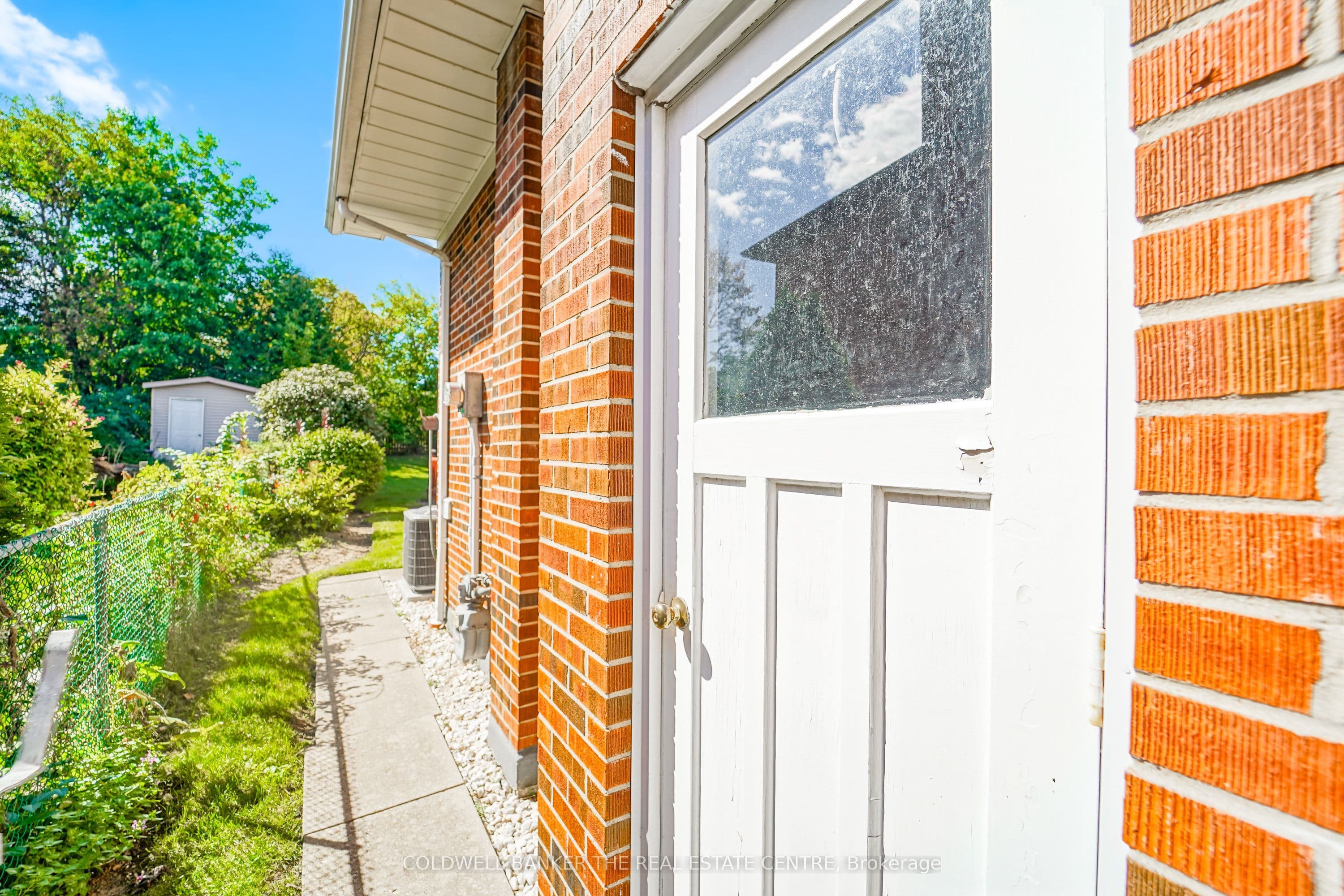 111 Briarscross Boulevard, Toronto, ON M1S 3K6