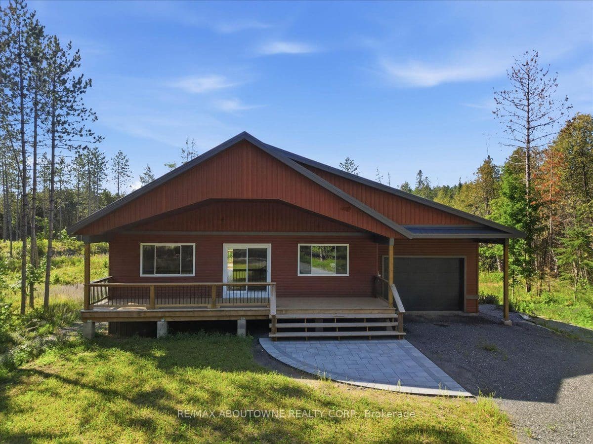 514 St. Ola Road, Limerick, ON K0L 1W0