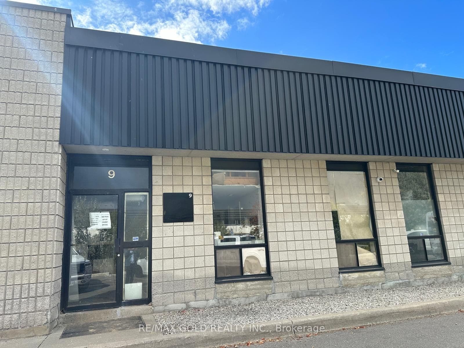 173 Glidden Road 9, Brampton, ON L6W 3L9