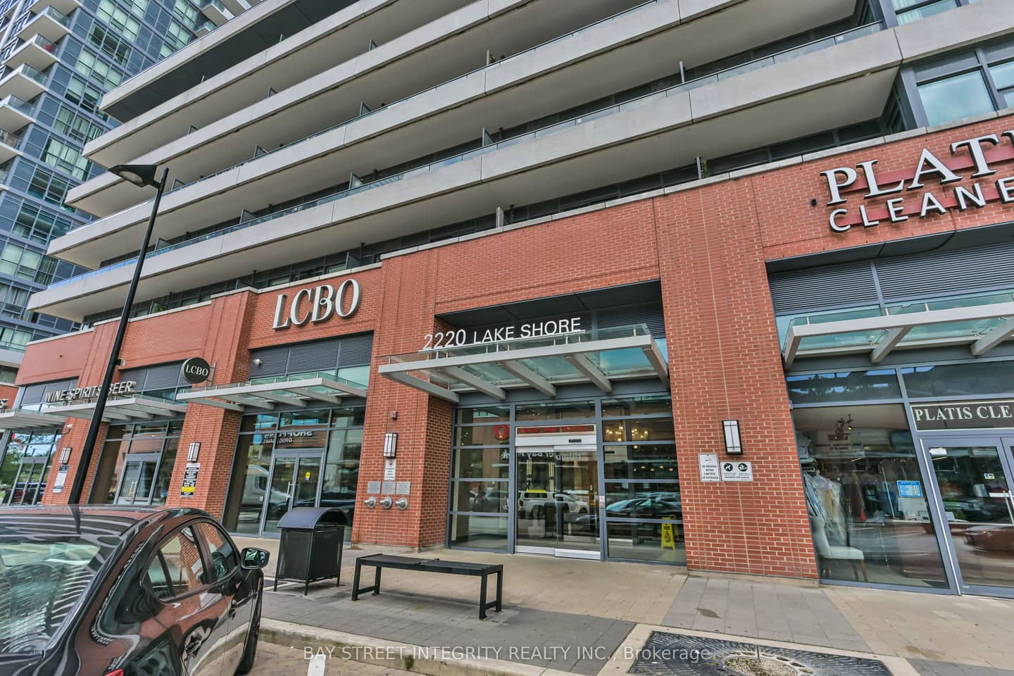 2220 Lakeshore Boulevard W 4301, Toronto, ON M8V 0C1