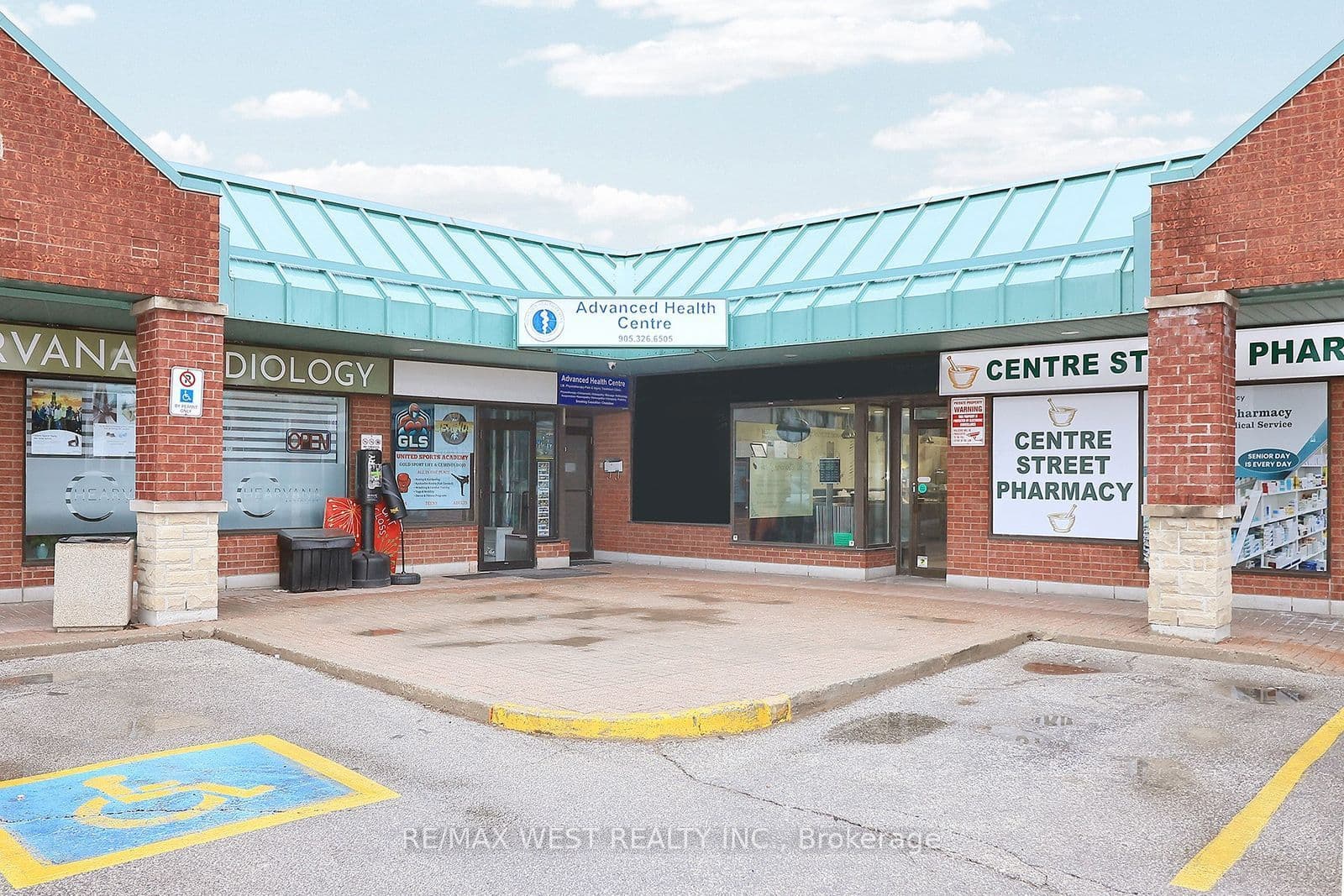 1118 Centre Street 21, Vaughan, ON L4J 7R9