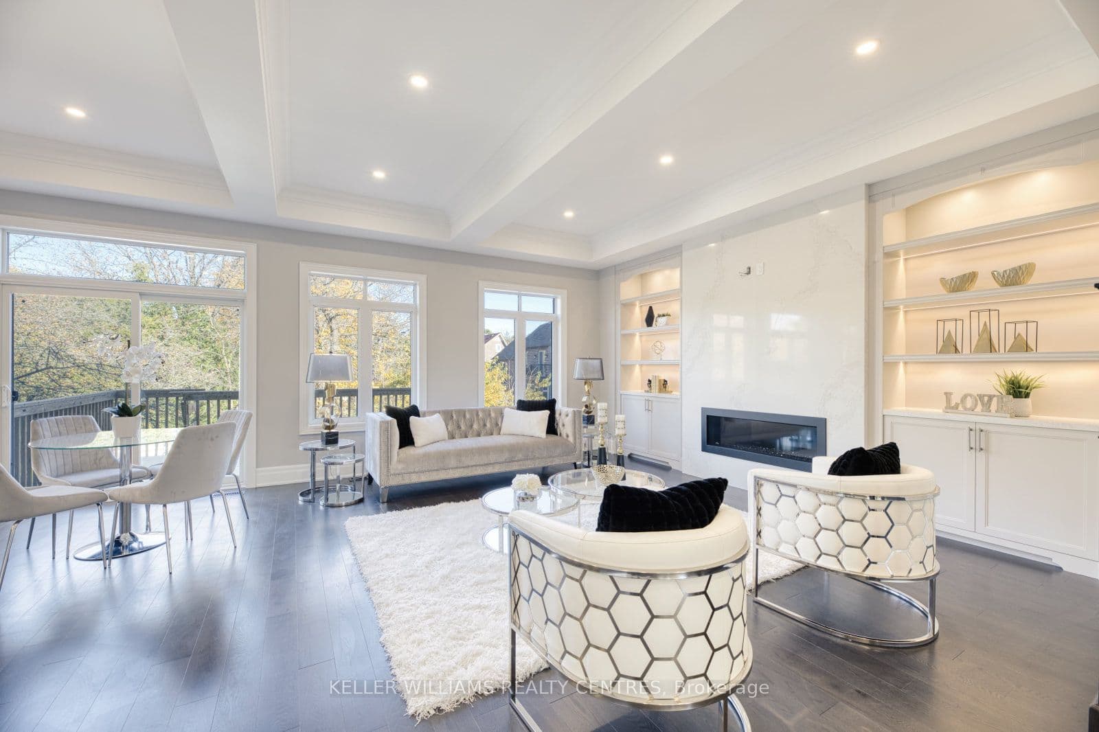 7 Becky Cheung Court, Toronto, ON M2M 2E7