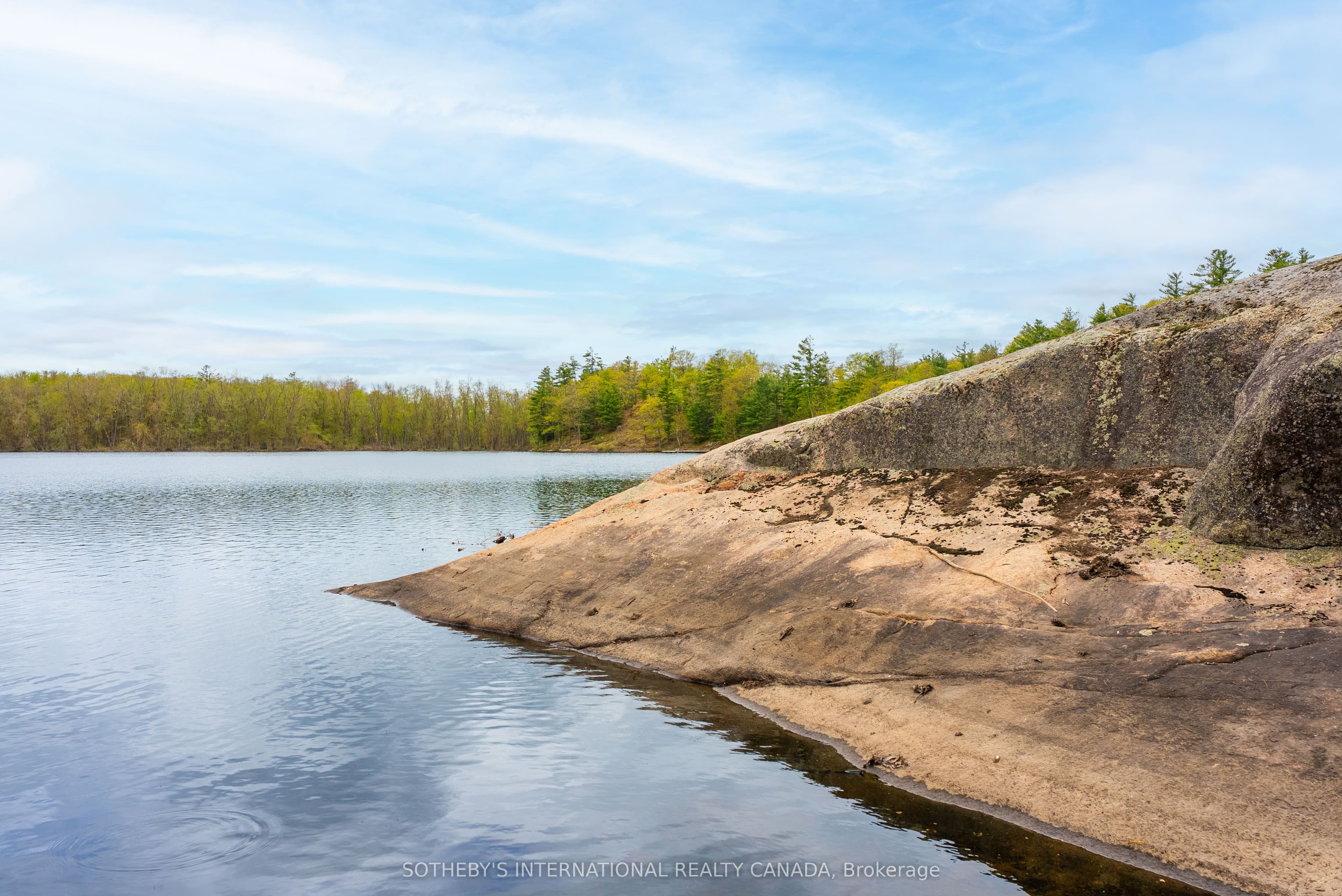 1074 Cooks Road, Gravenhurst, ON P1P 1R3