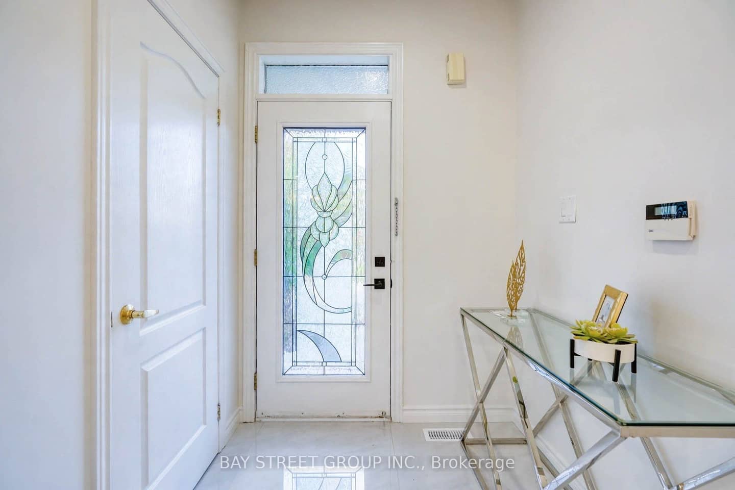 15 Fraserwood Road, Vaughan, ON L4J 9C5