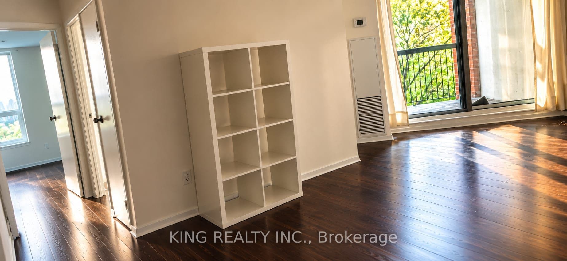 77 Maitland Place 421, Toronto, ON M4Y 2V6