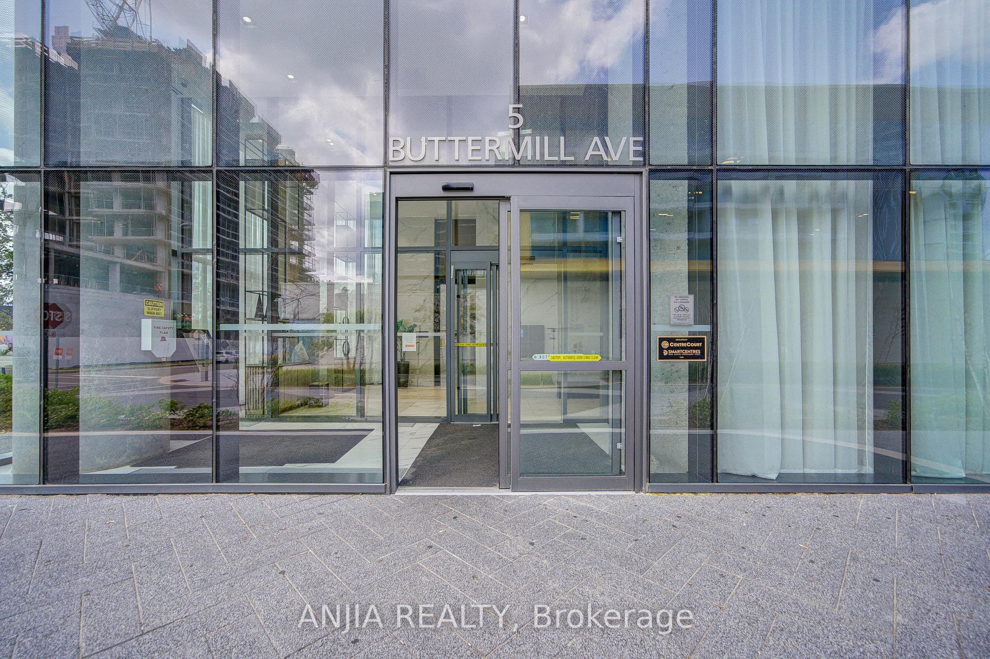 5 Buttermill Avenue 6102, Vaughan, ON L4K 0J5