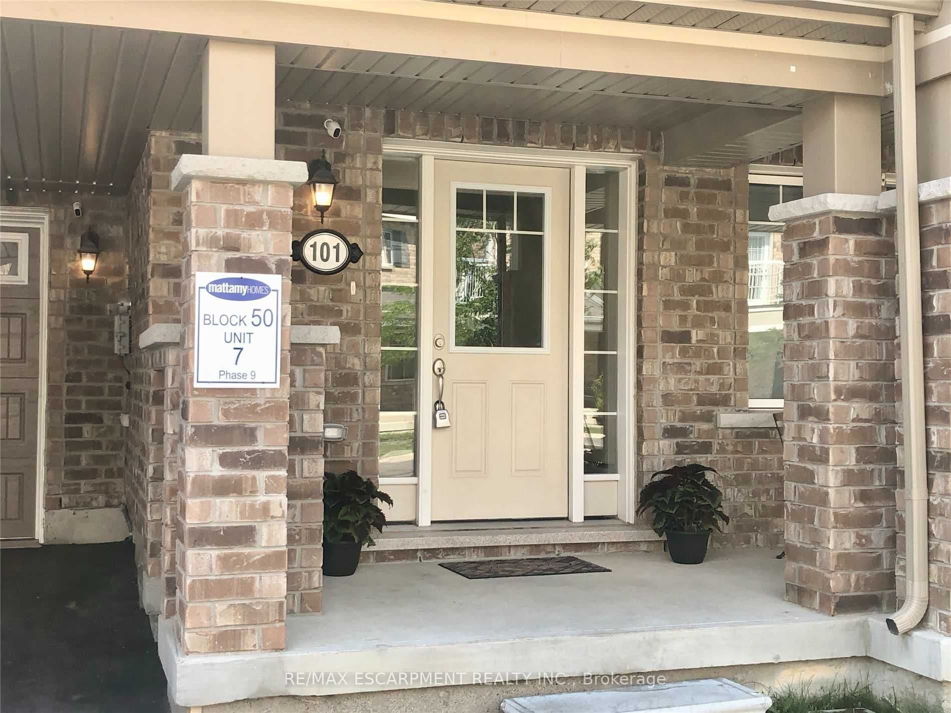 101 Lemieux Court, Milton, ON L9E 1E9
