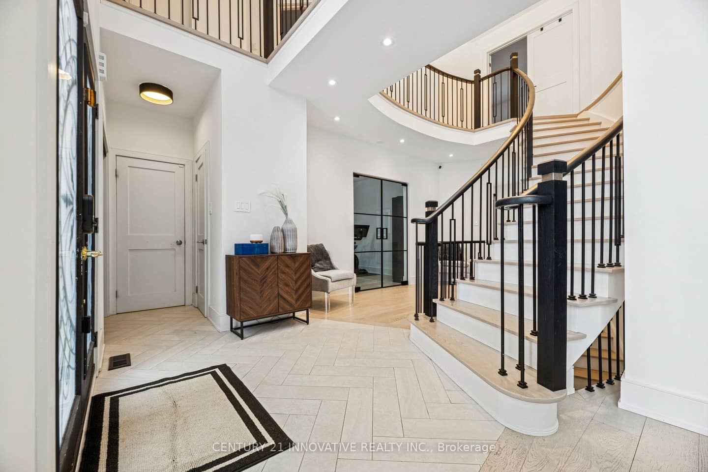 6 Devonridge Crescent, Toronto, ON M1C 5B1