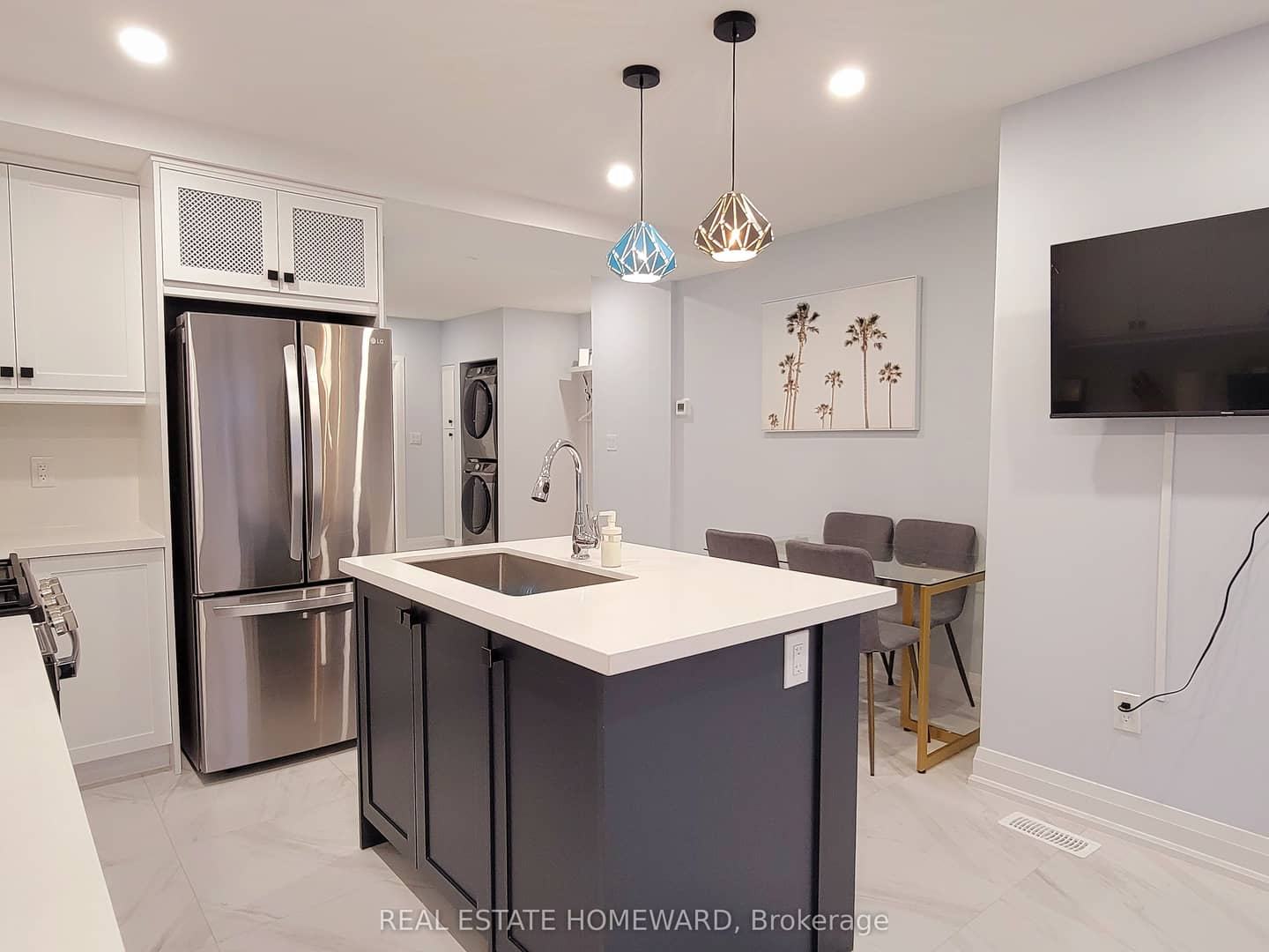 434 Victoria Park Avenue, Toronto, ON M4E 3T2
