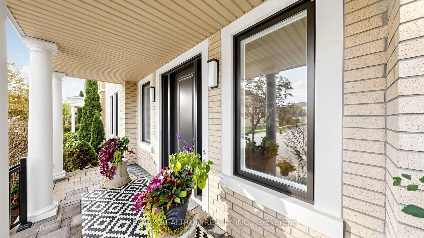 9 Gardon Avenue, Markham, ON L6C 0A5