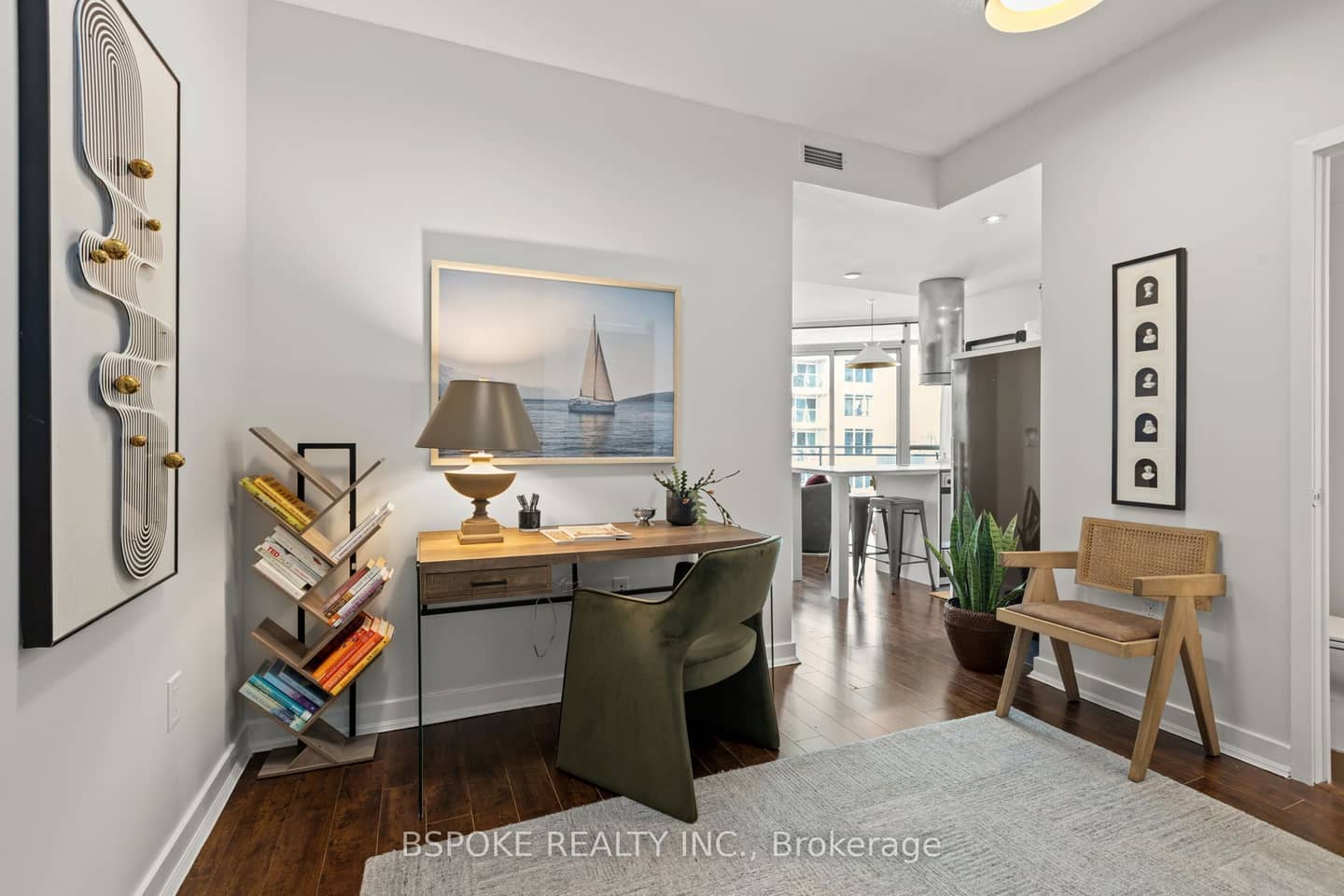 38 Dan Leckie Way 2207, Toronto, ON M5V 2V6