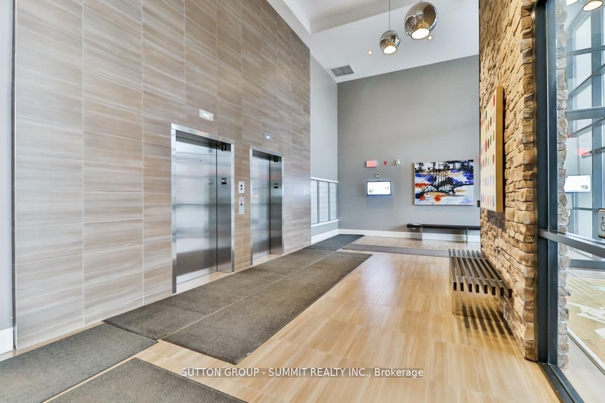 128 Garden Drive 124, Oakville, ON L6K 2W5