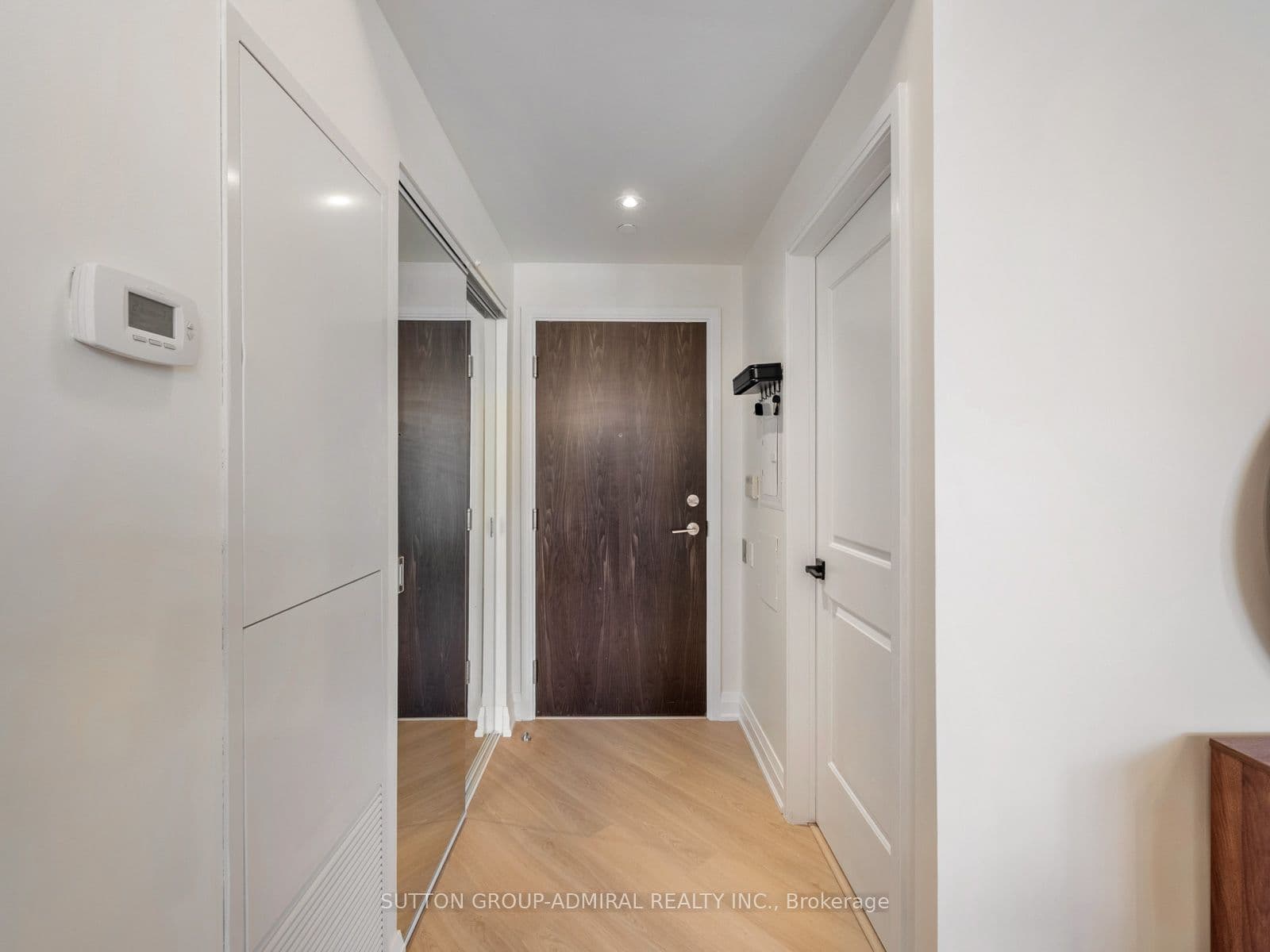 7608 Yonge Street 405, Vaughan, ON L4J 0J5