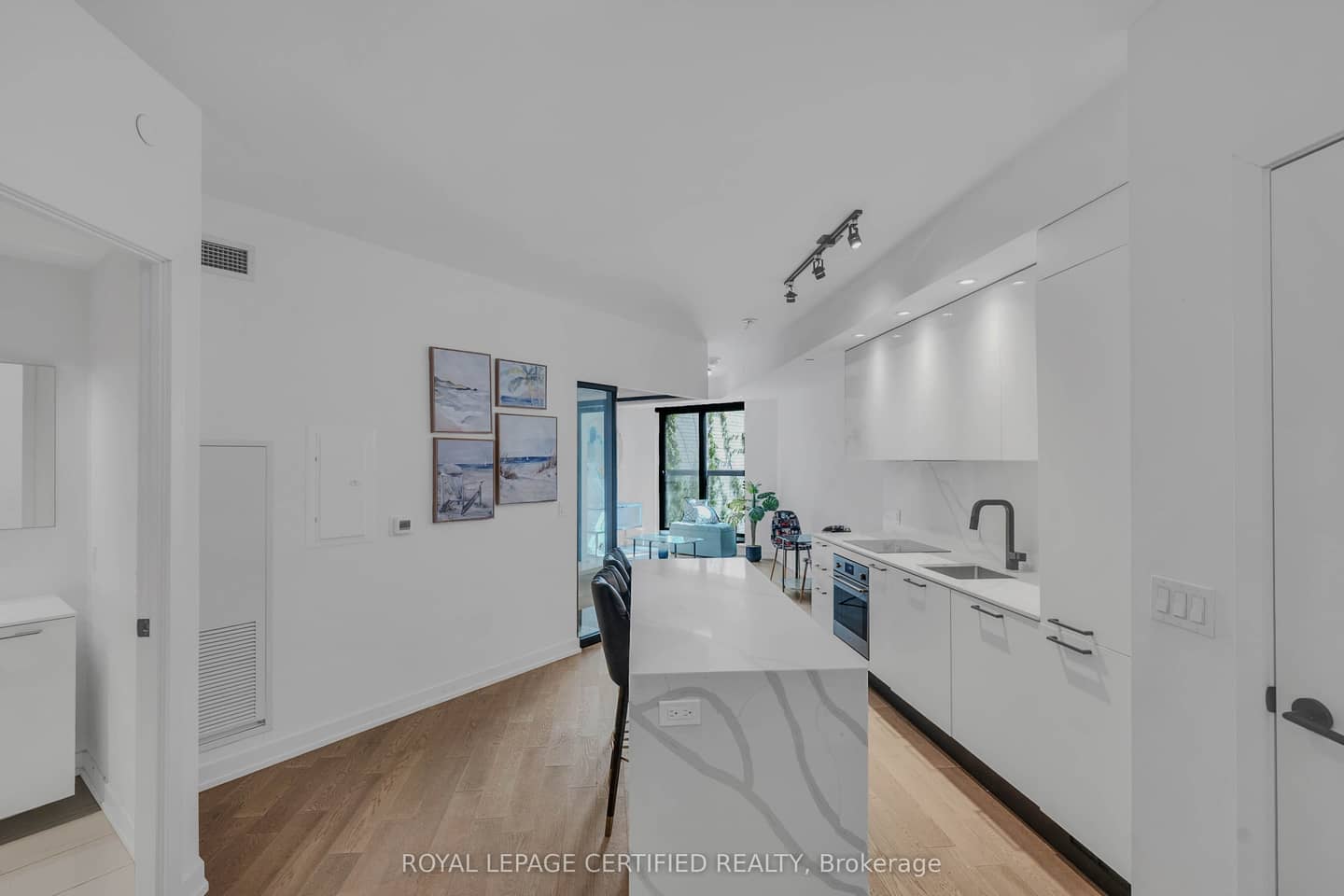 200 Sudbury Street 411, Toronto, ON M6H 0H1