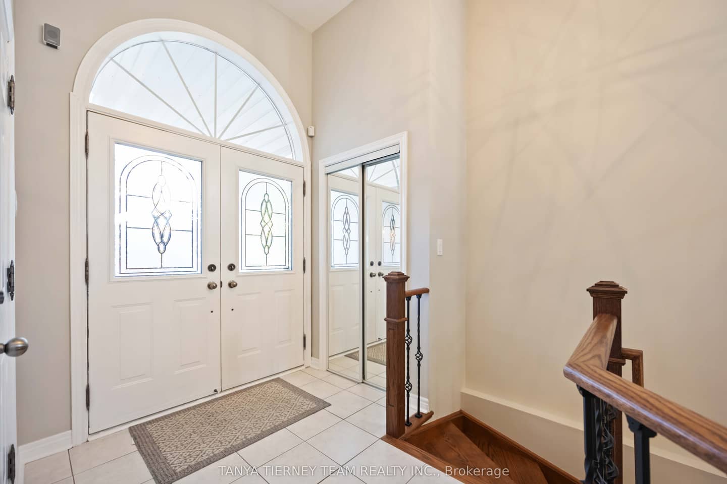 16 Cody Avenue, Whitby, ON L1M 1K8