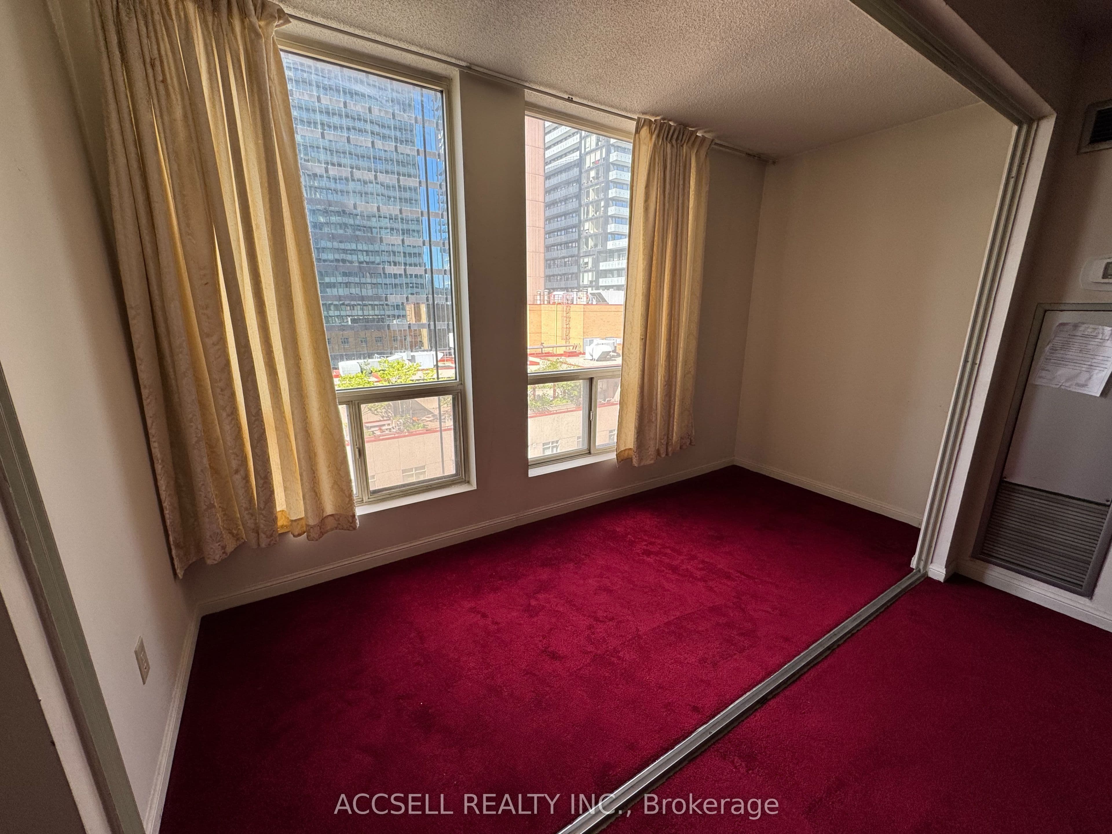 25 Grenville Street 1906, Toronto, ON M4Y 2X5