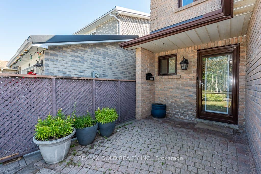 88 Nanport Street, Brampton, ON L6S 4A9