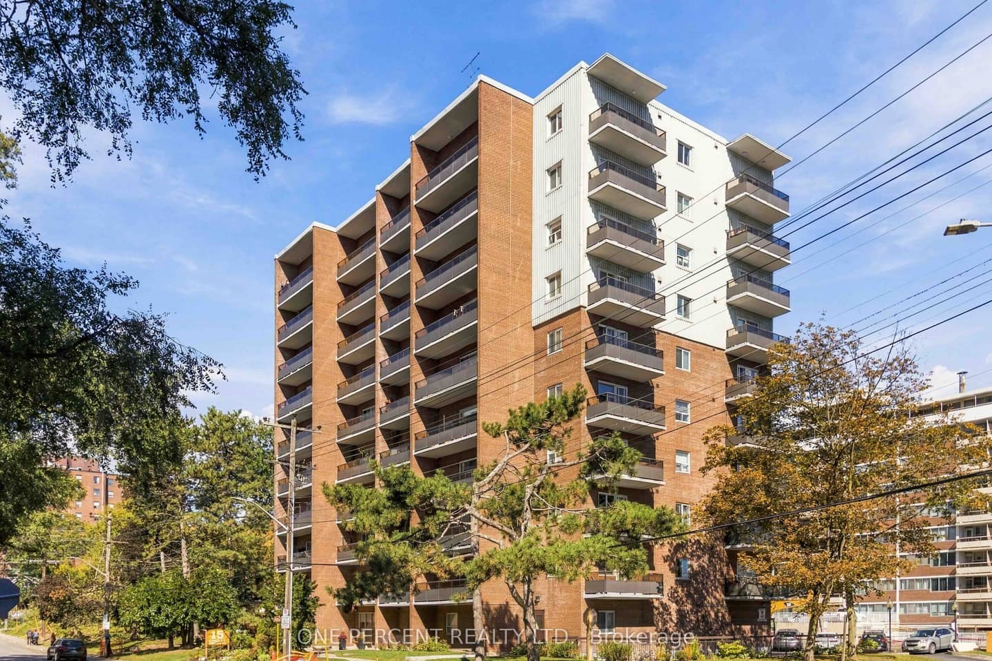15 Elizabeth Street N 904, Mississauga, ON L5G 2Z3