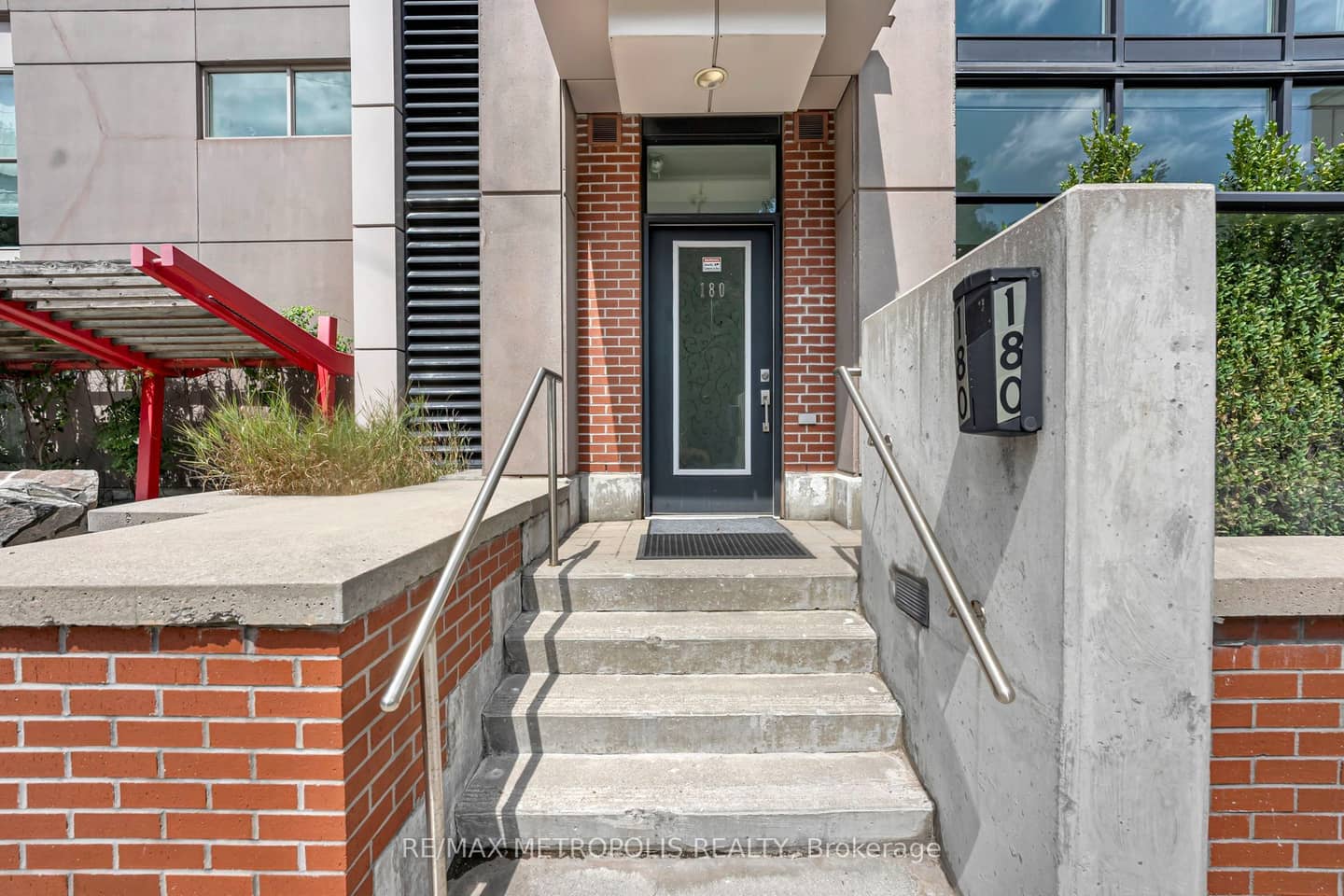 180 Borough Drive, Toronto, ON M1P 0B5