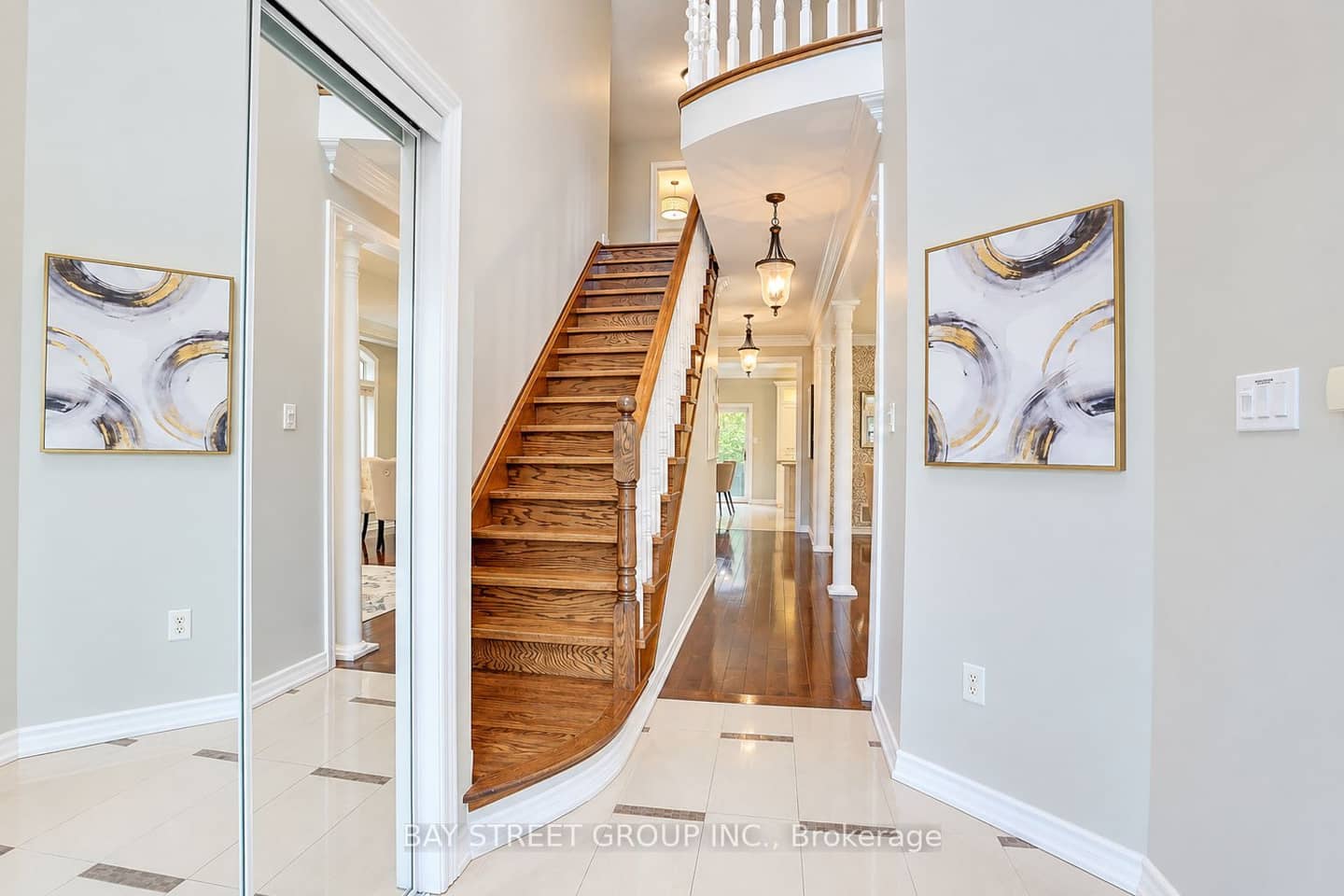 207 Farmstead Road, Richmond Hill, ON L4S 2J6
