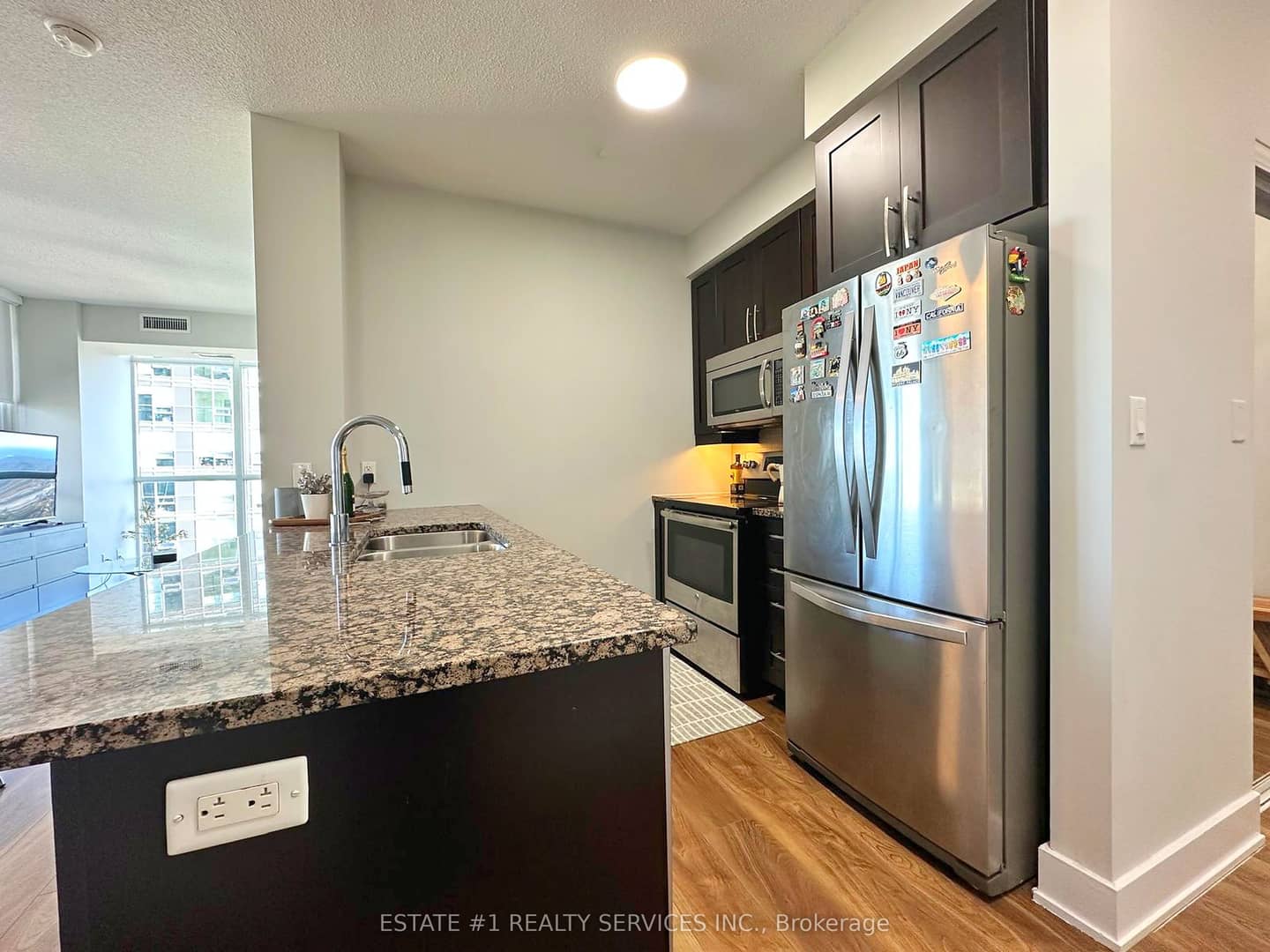 4065 Brickstone Mews Lph2, Mississauga, ON L5B 0G3