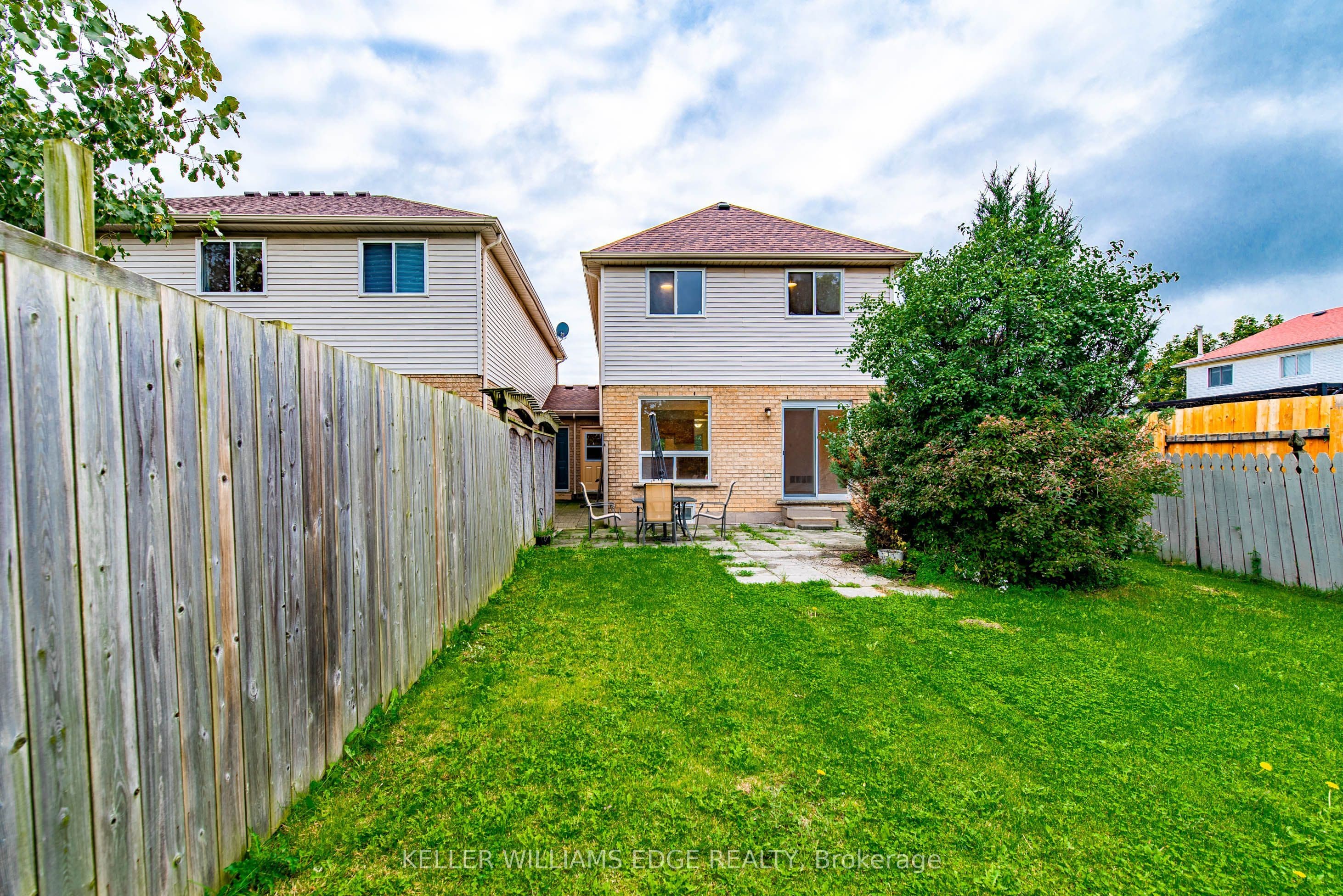 119 Summers Drive Room A, Thorold, ON L2V 5C7