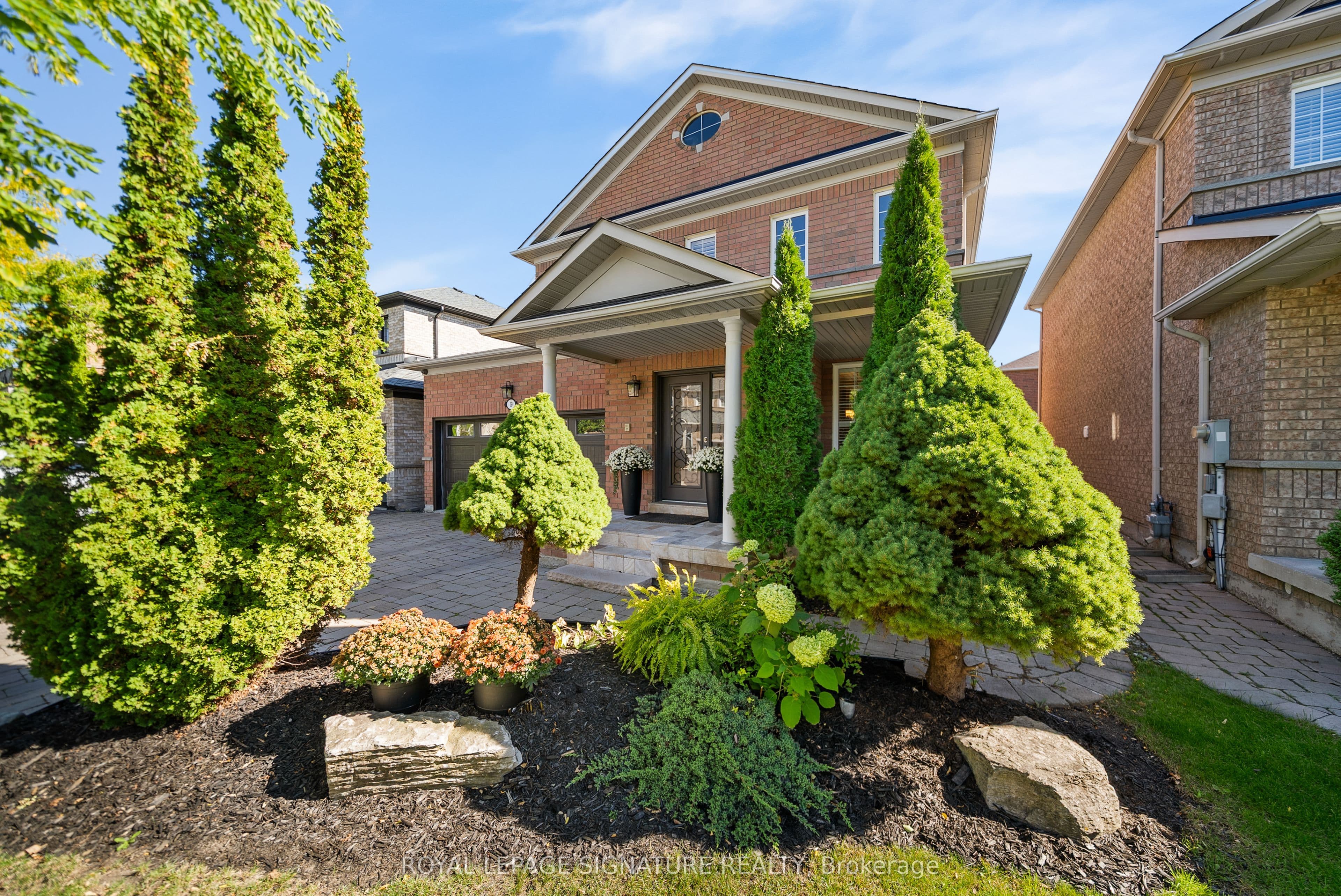 19 Dace Drive, Vaughan, ON L4H 2C2