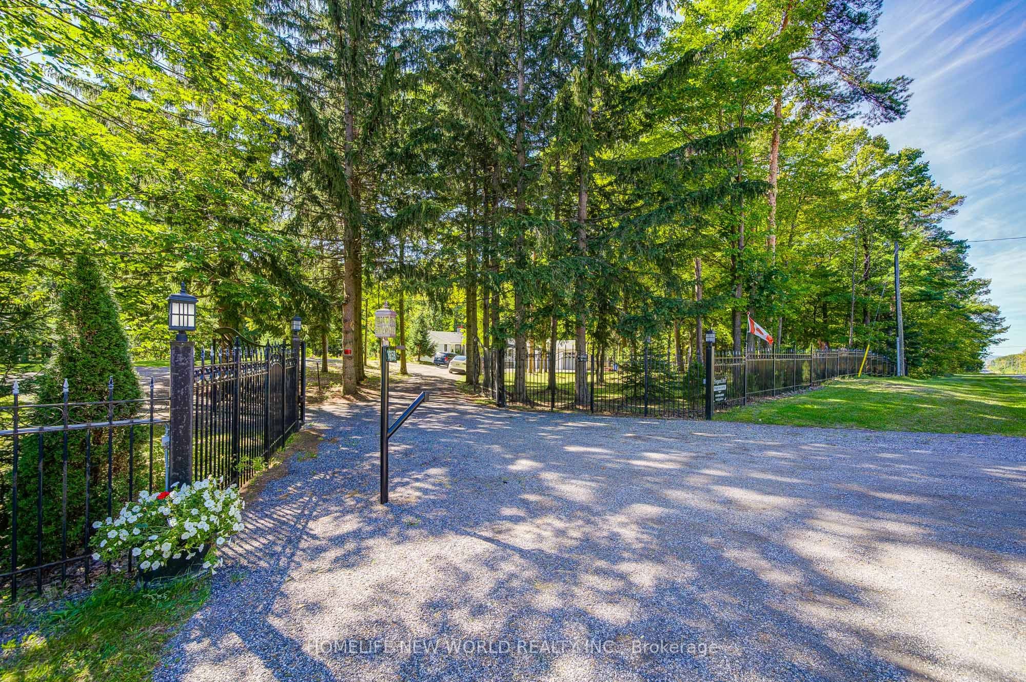 3659 Aurora Road, Whitchurch-Stouffville, ON L4A 2P9
