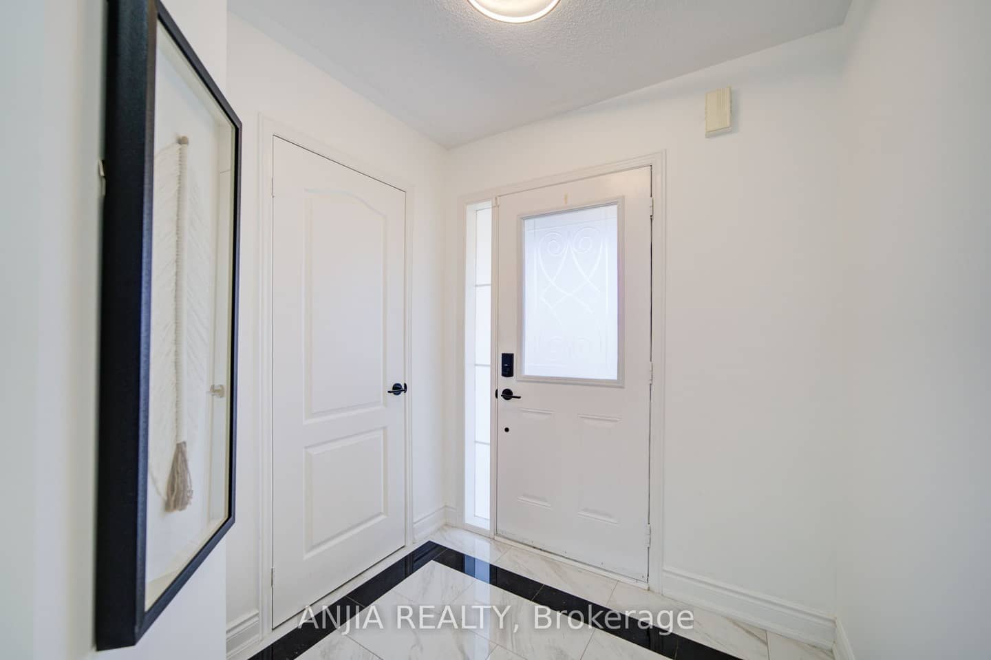 28 Grandwood Avenue, Whitchurch-Stouffville, ON L4A 0M6