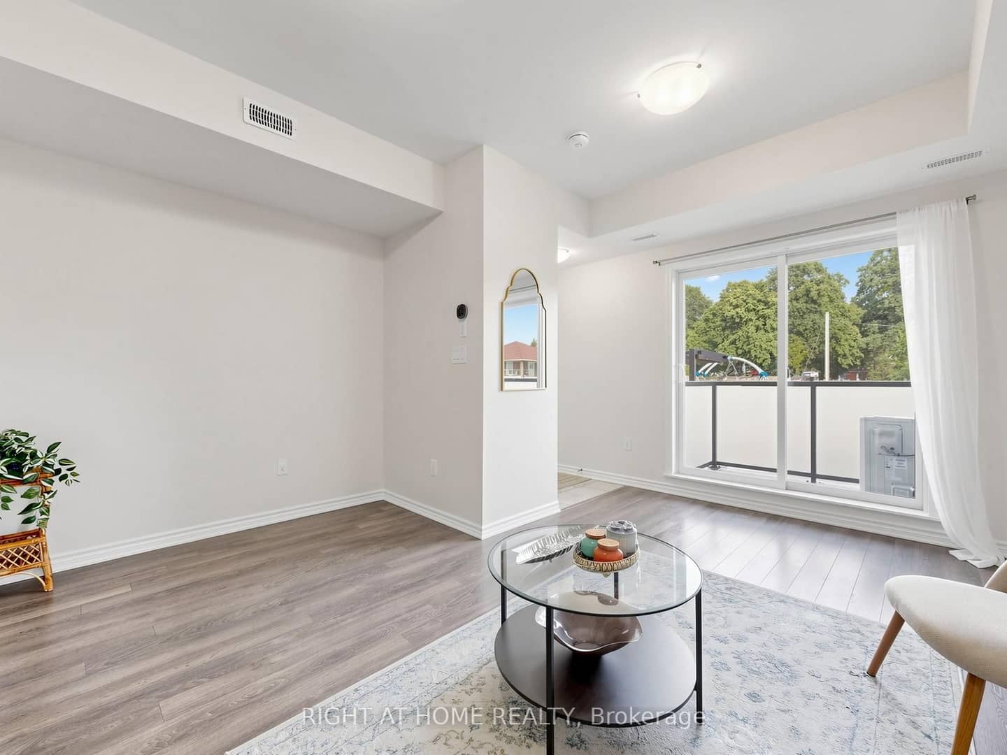 1081 Danforth Road 129, Toronto, ON M1J 0B2