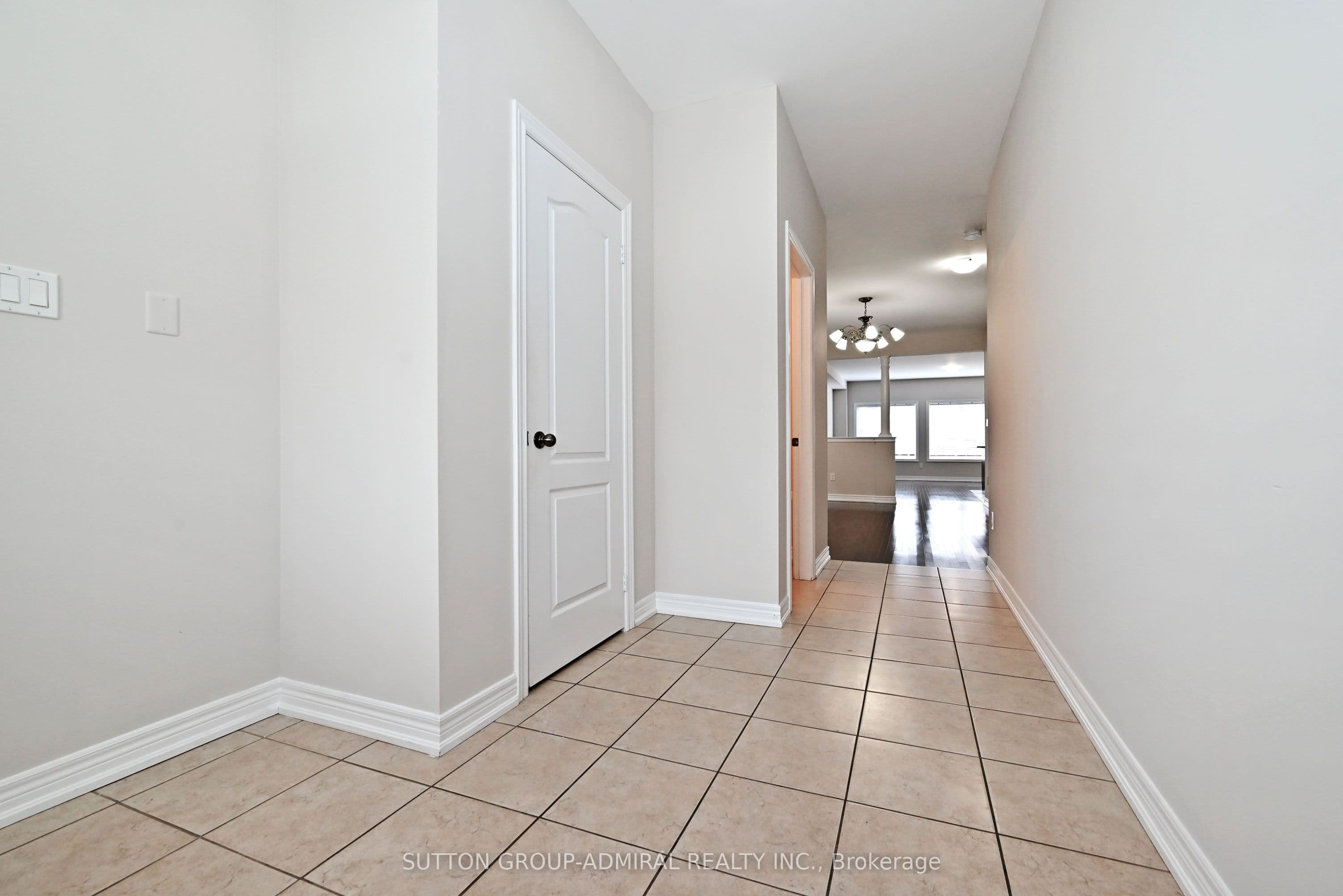110 Southdown Avenue, Vaughan, ON L6A 4N3