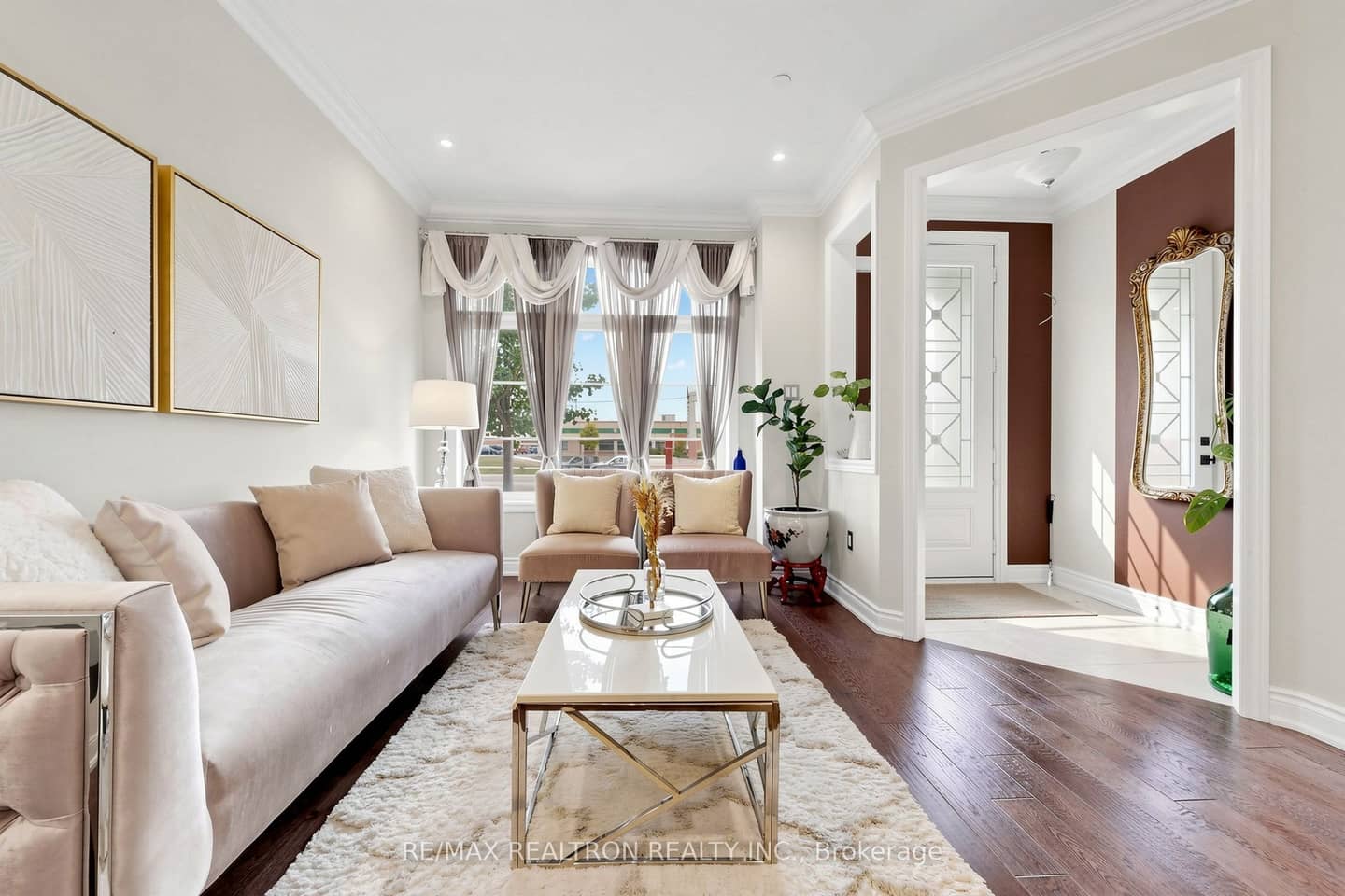 1331 Major Mackenzie Drive W 17, Vaughan, ON L6A 4W4