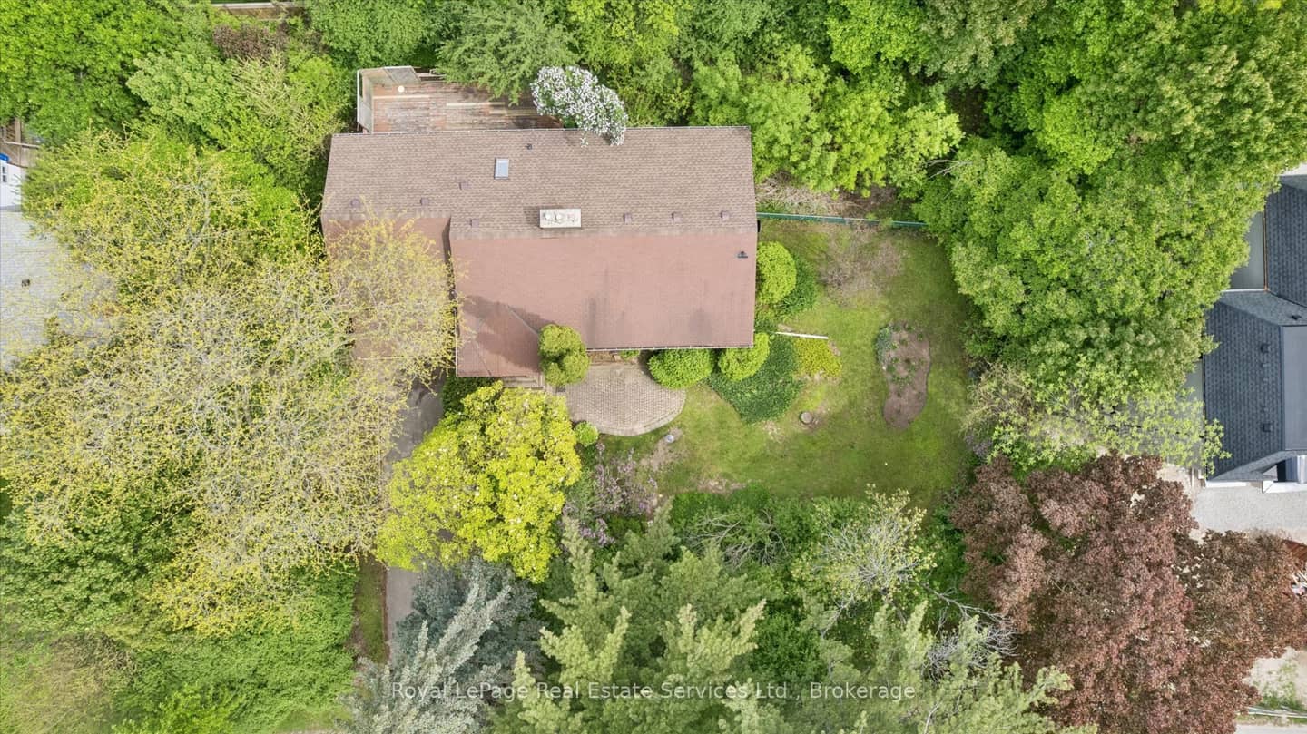 1118 Melvin Avenue, Oakville, ON L6J 2V9