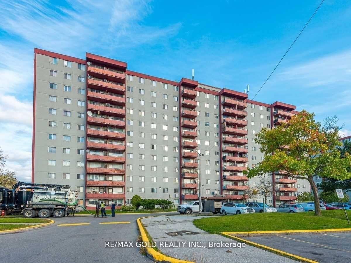100 Lotherton Pathway 411, Toronto, ON M6B 2G8